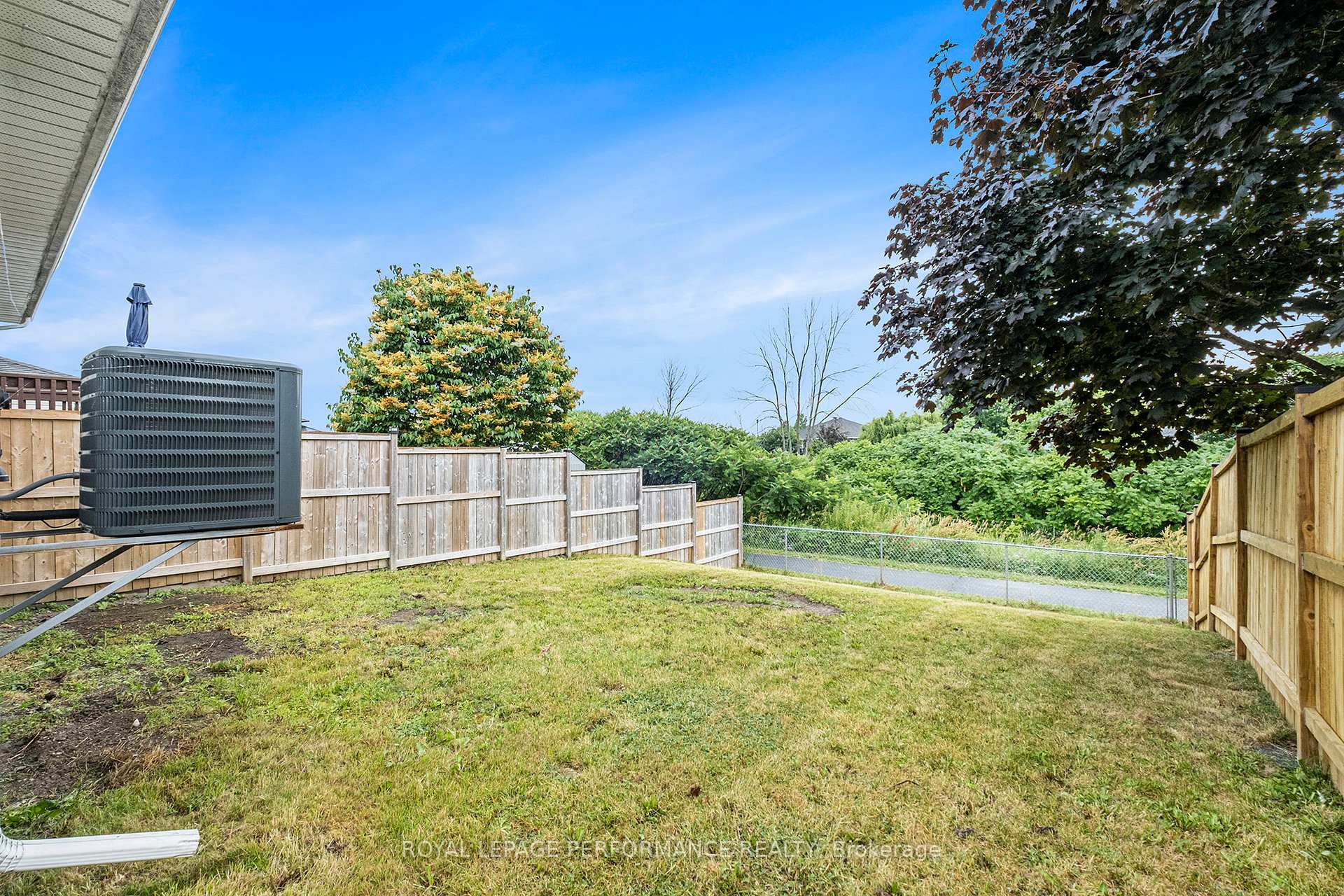 Photo 24 of 2171 Glen Brook Drive, Cornwall — HOMEH