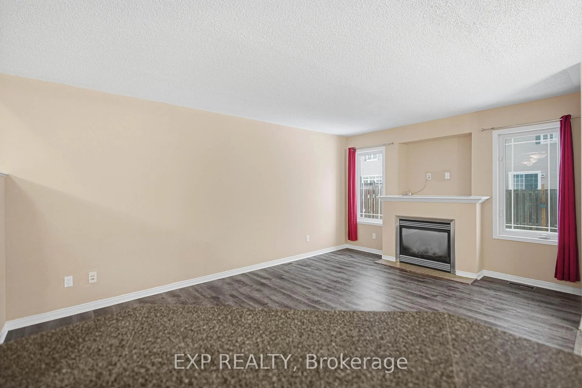 Photo 16 of 705 Regiment Avenue, Ottawa, Kanata - Emerald Meadows/Trailwest — HOMEH