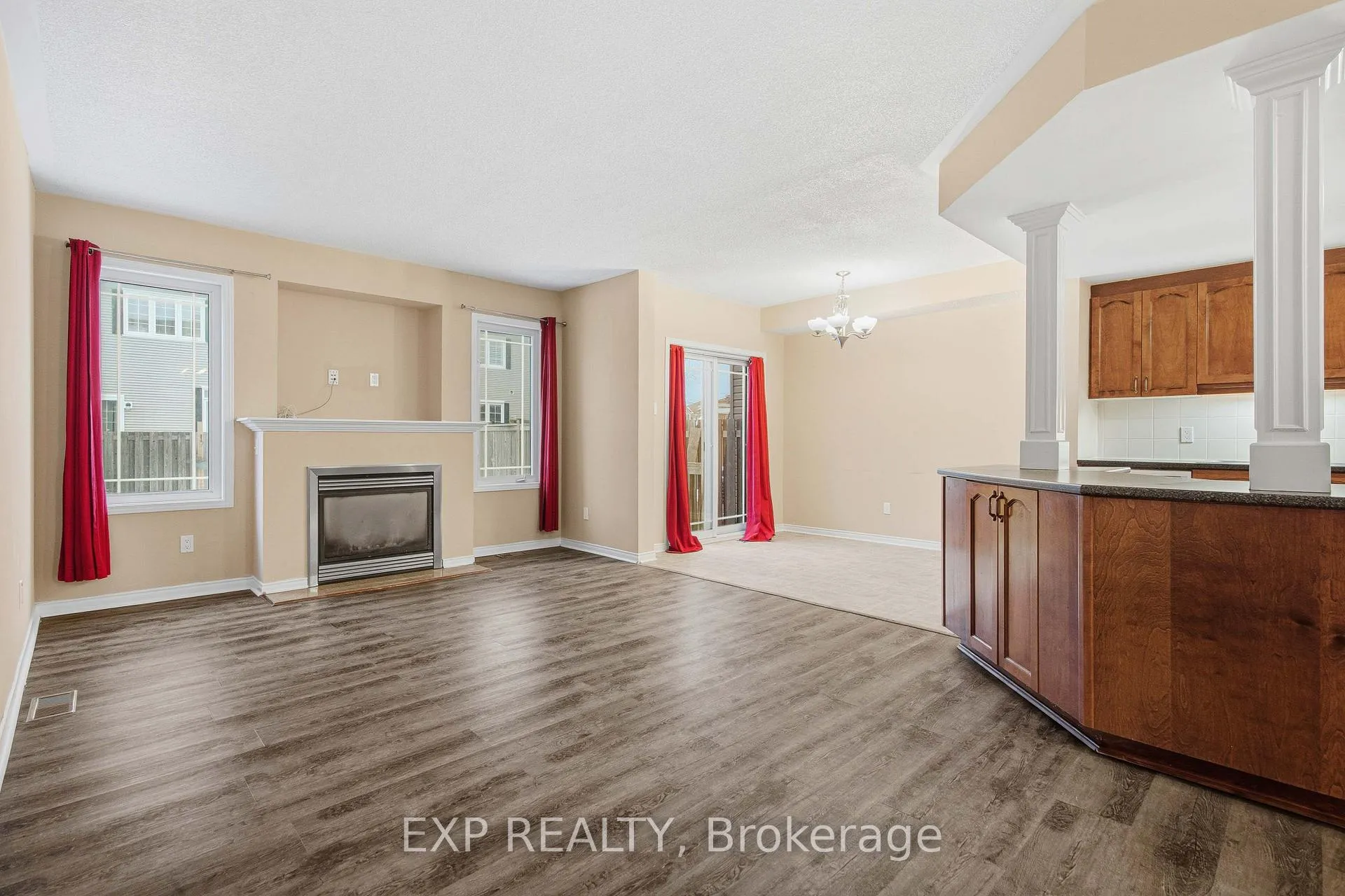 Photo 17 of 705 Regiment Avenue, Ottawa, Kanata - Emerald Meadows/Trailwest — HOMEH