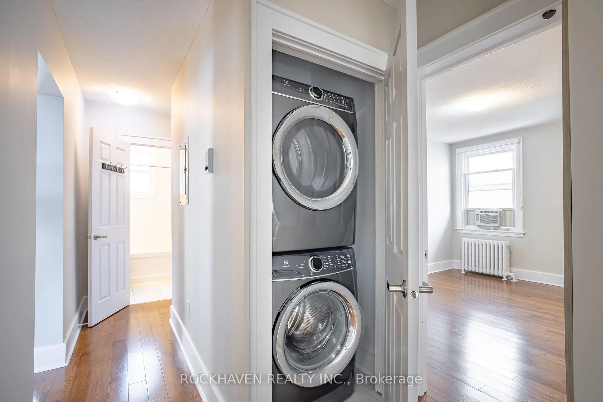 Photo 21 of Unit 14, 366 John Street S, Hamilton, Corktown — HOMEH