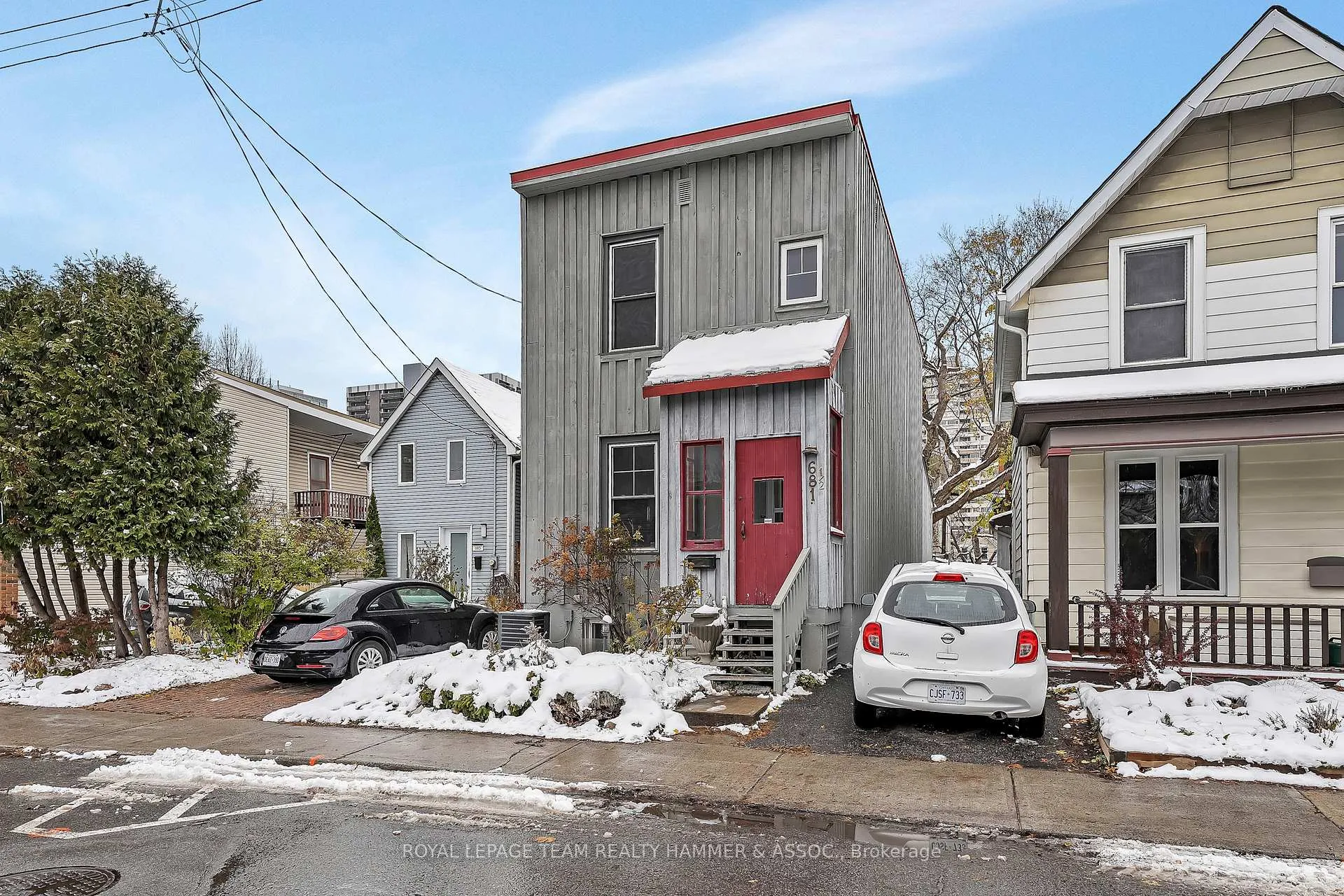 Photo 1 of 681 1/2 Cooper Street, Ottawa, Ottawa Centre — HOMEH