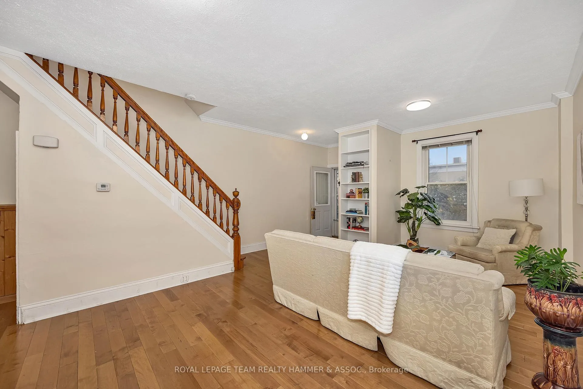Photo 8 of 681 1/2 Cooper Street, Ottawa, Ottawa Centre — HOMEH