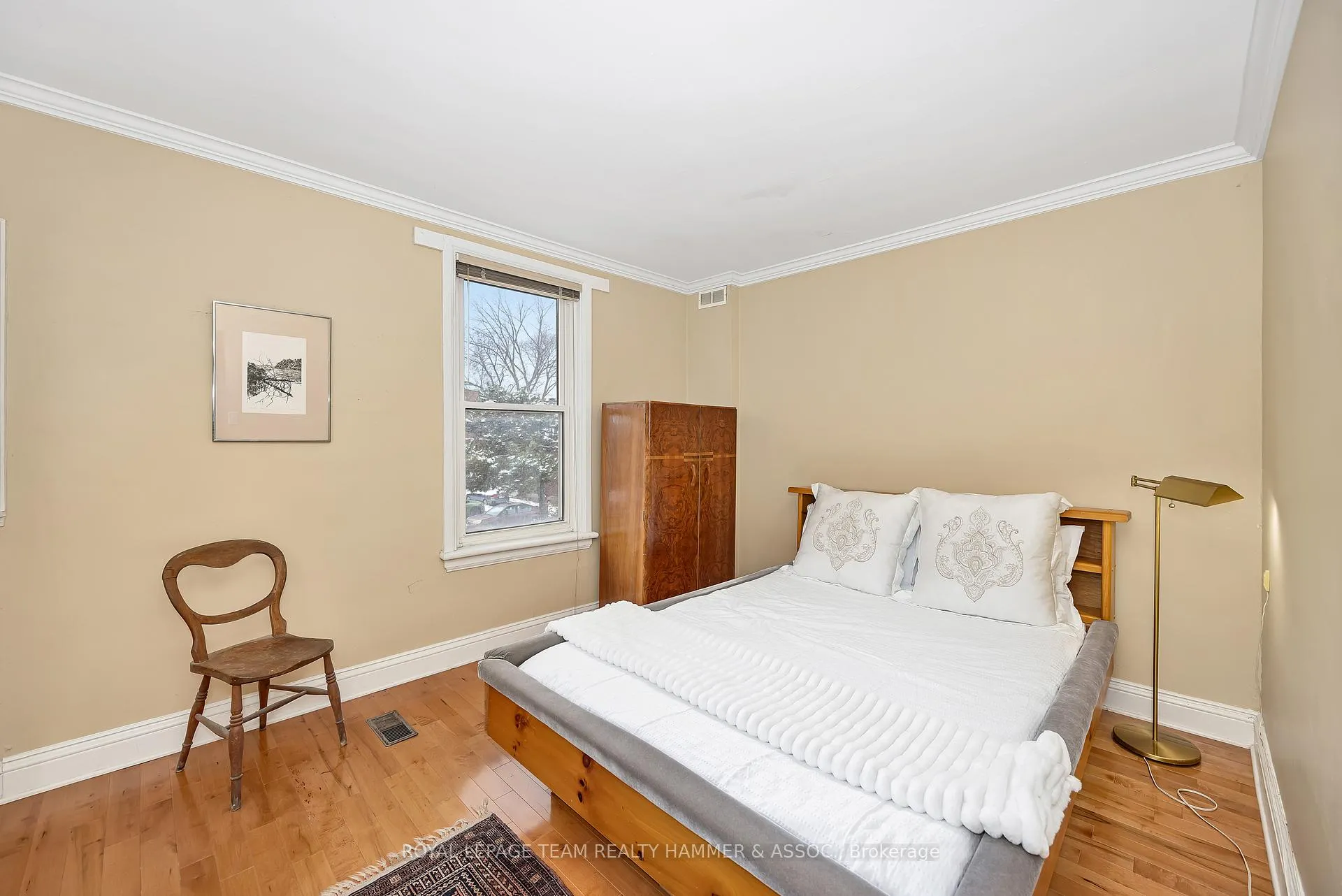 Photo 14 of 681 1/2 Cooper Street, Ottawa, Ottawa Centre — HOMEH