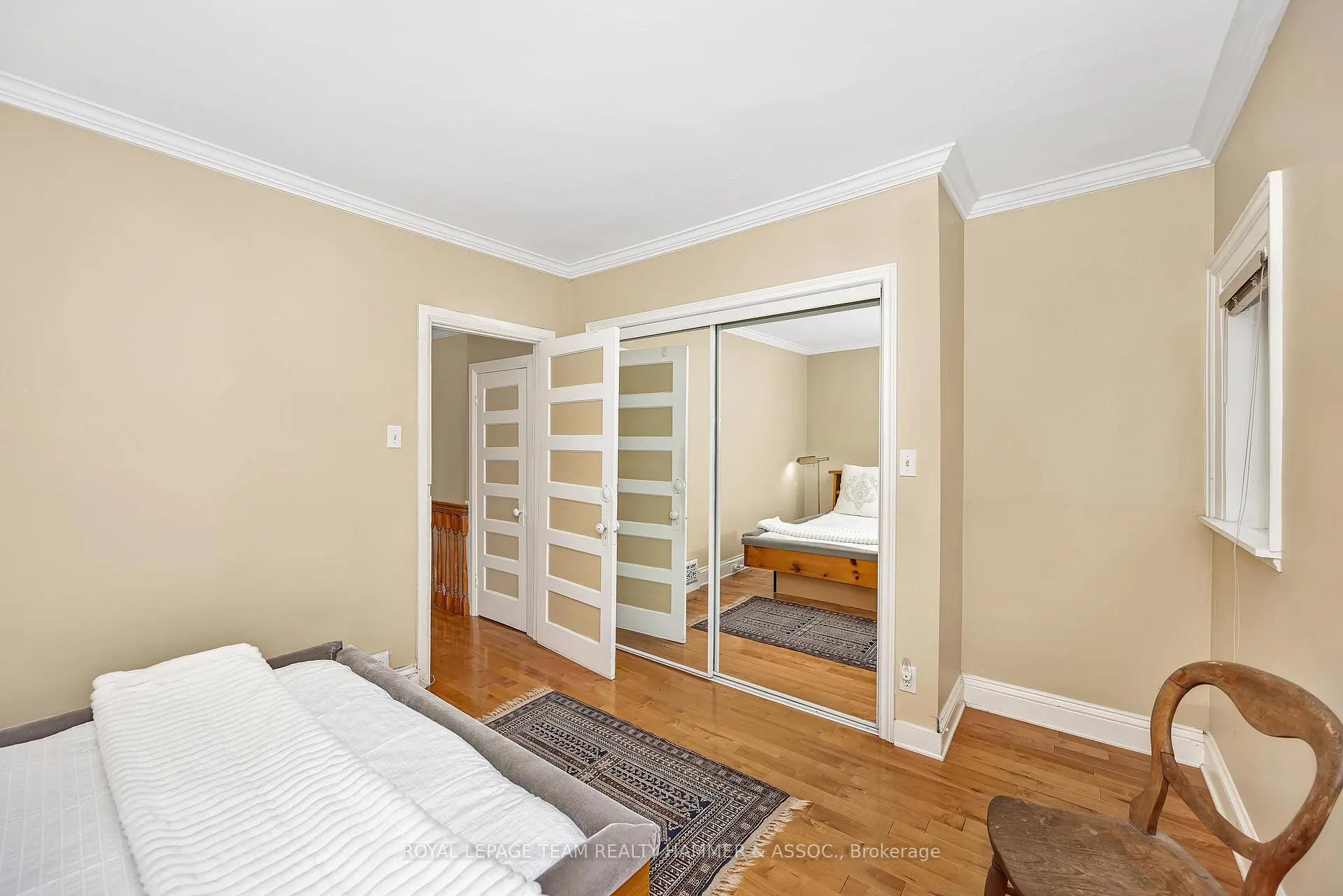 Photo 15 of 681 1/2 Cooper Street, Ottawa, Ottawa Centre — HOMEH