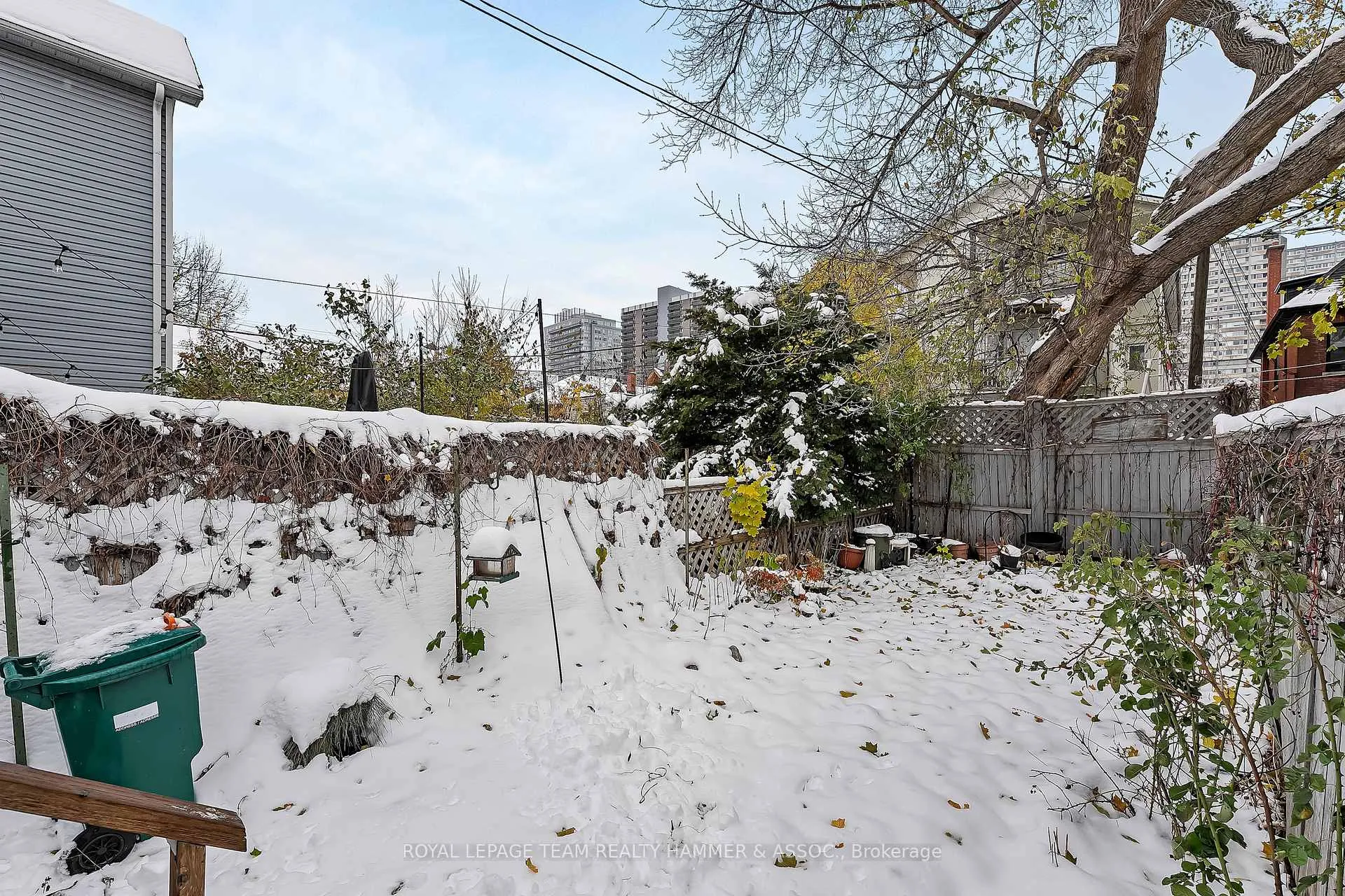 Photo 23 of 681 1/2 Cooper Street, Ottawa, Ottawa Centre — HOMEH