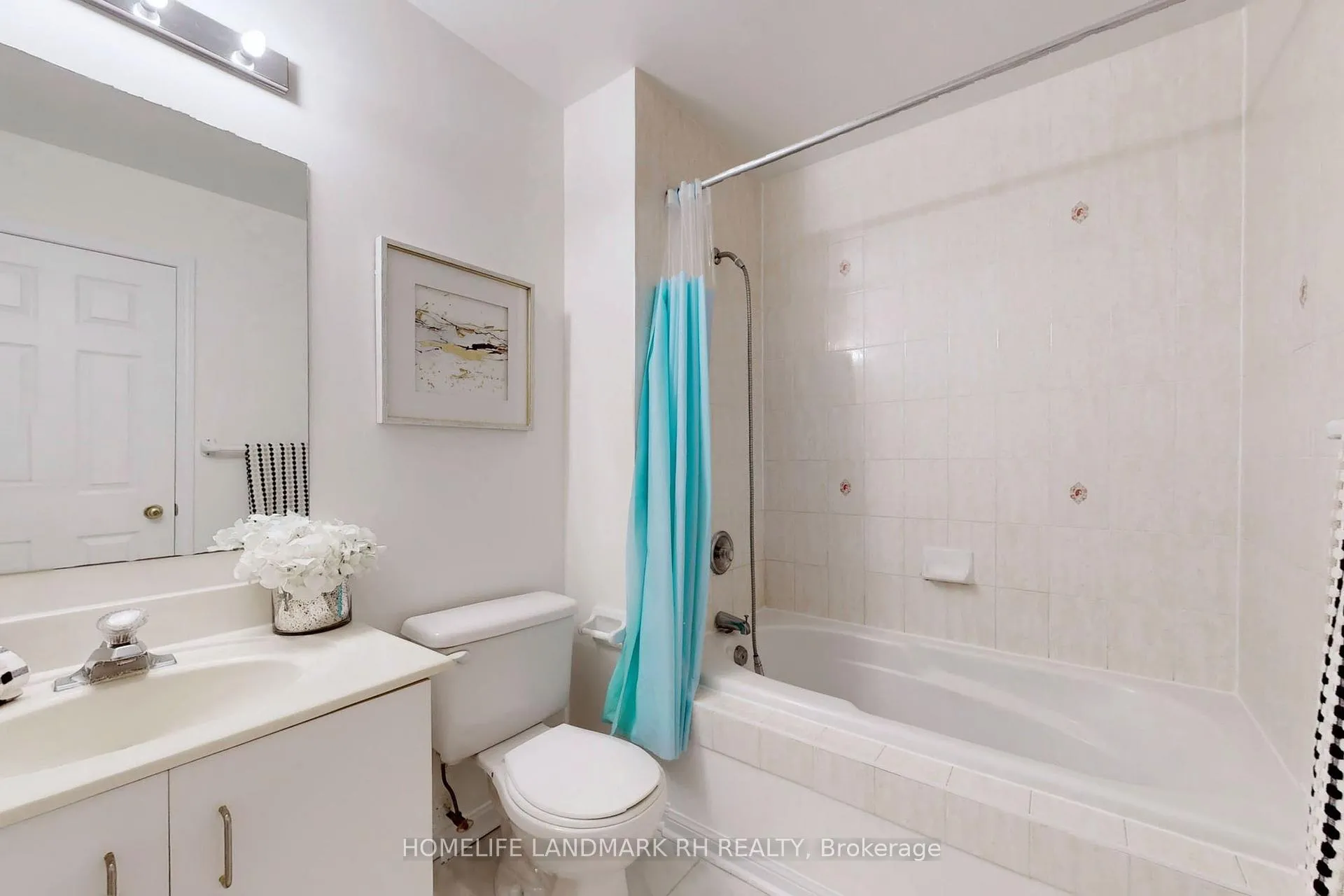 Photo 18 of Unit 25, 2 Alpen Way, Markham, Unionville — HOMEH