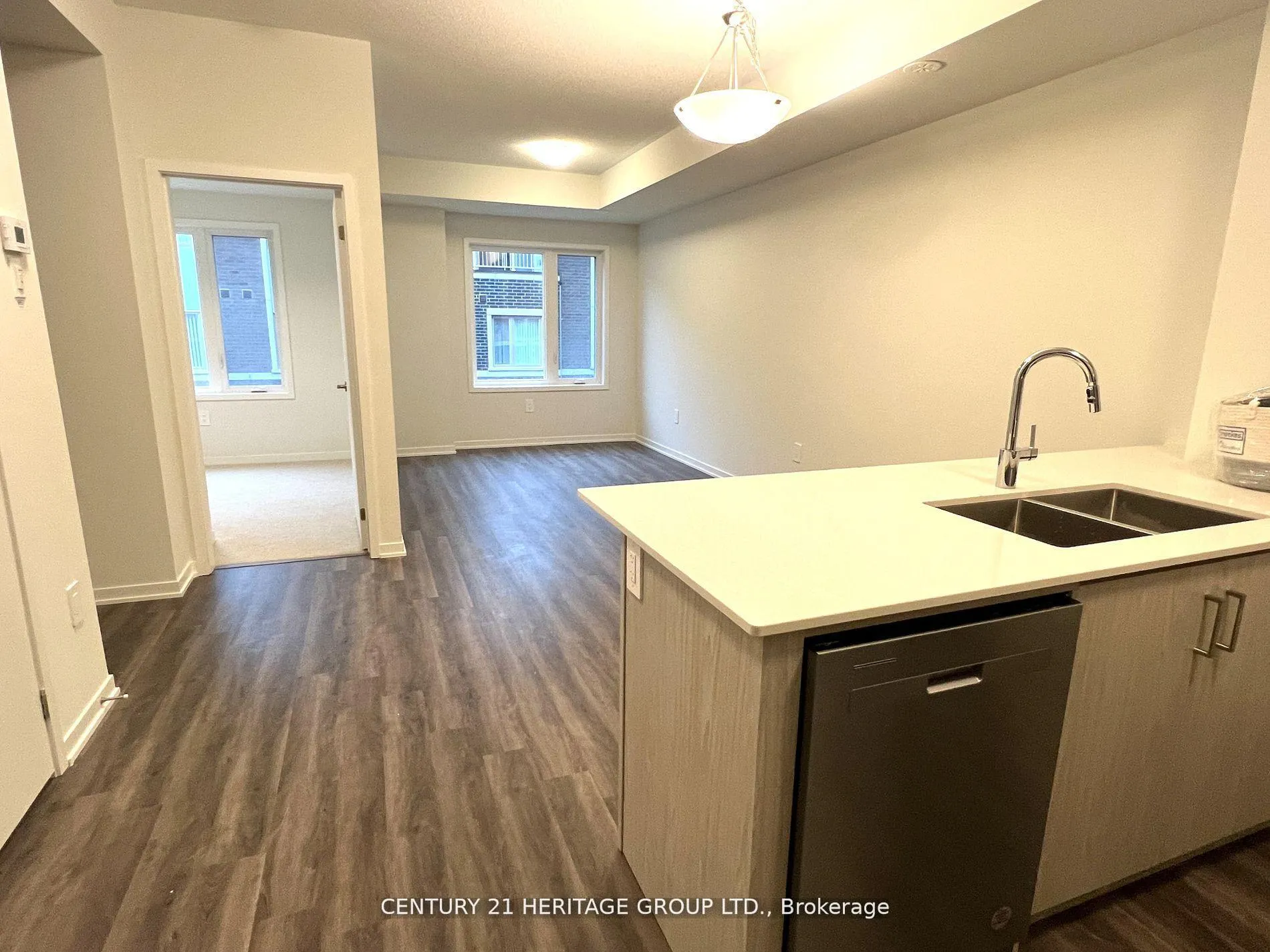 Photo 7 of Unit 78, 39 Honeycrisp Crescent, Vaughan, Concord — HOMEH