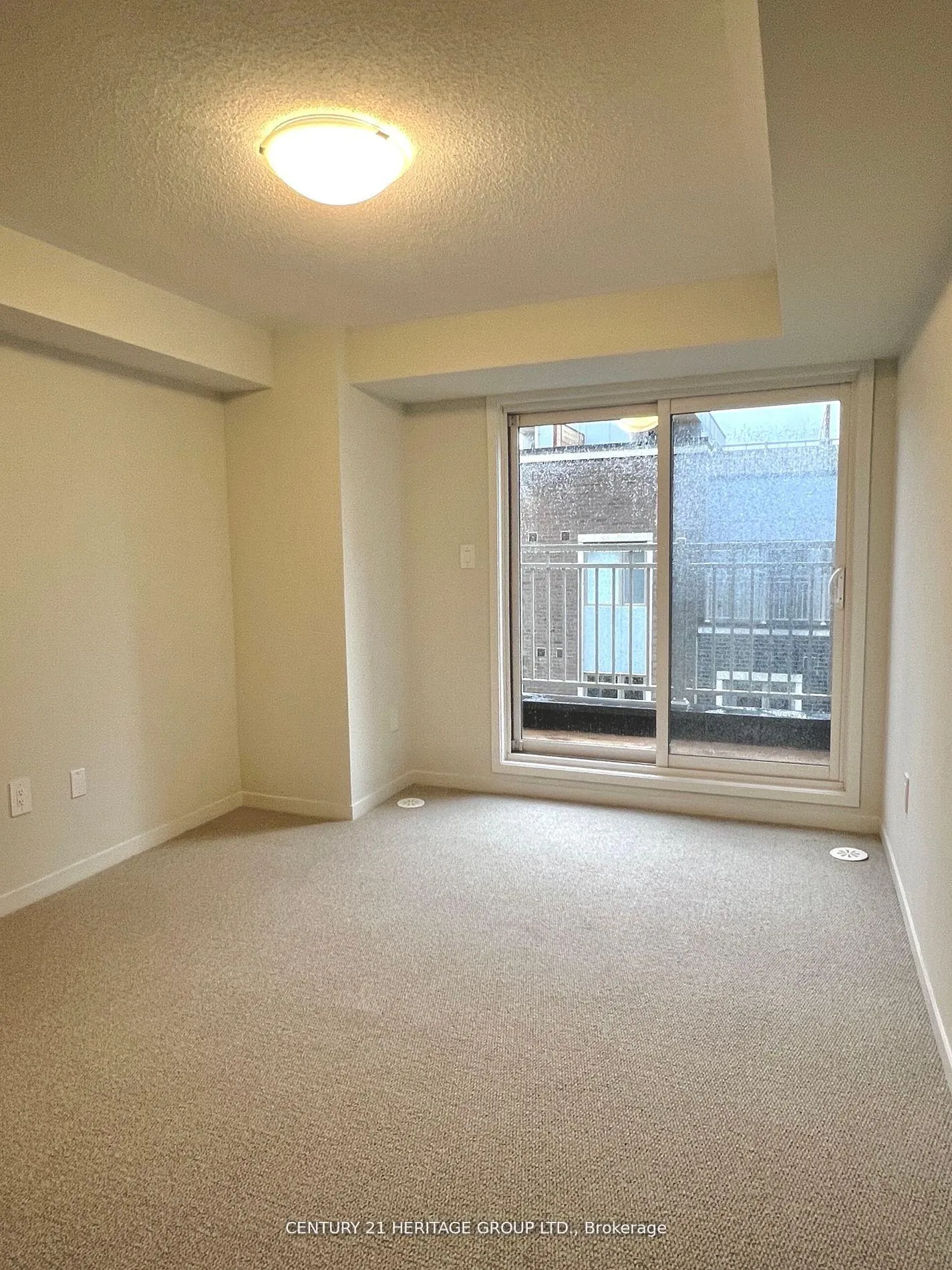 Photo 11 of Unit 78, 39 Honeycrisp Crescent, Vaughan, Concord — HOMEH