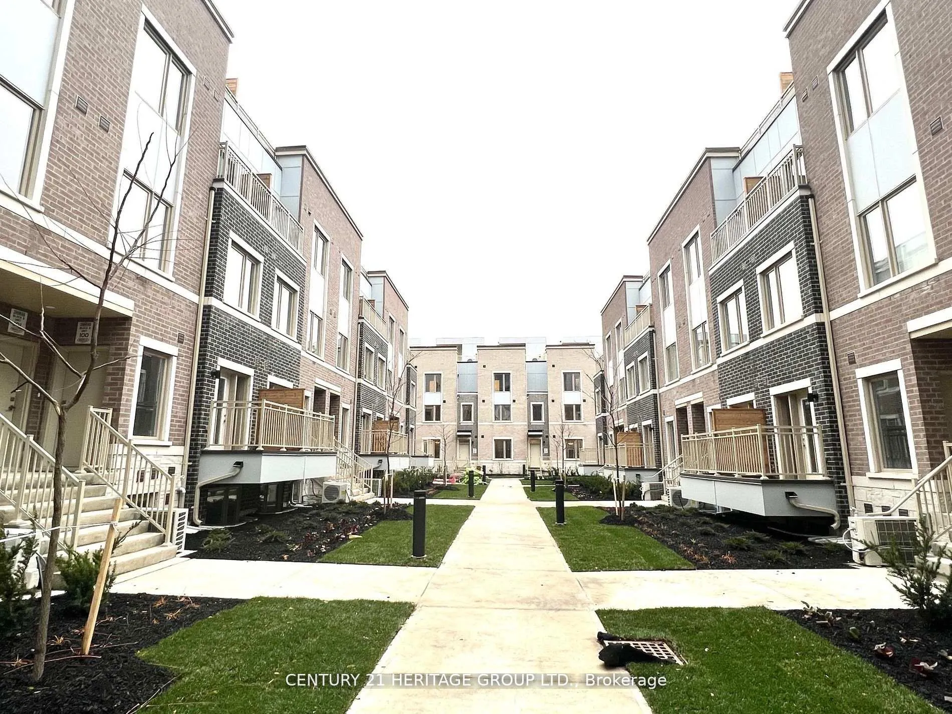 Photo 18 of Unit 78, 39 Honeycrisp Crescent, Vaughan, Concord — HOMEH
