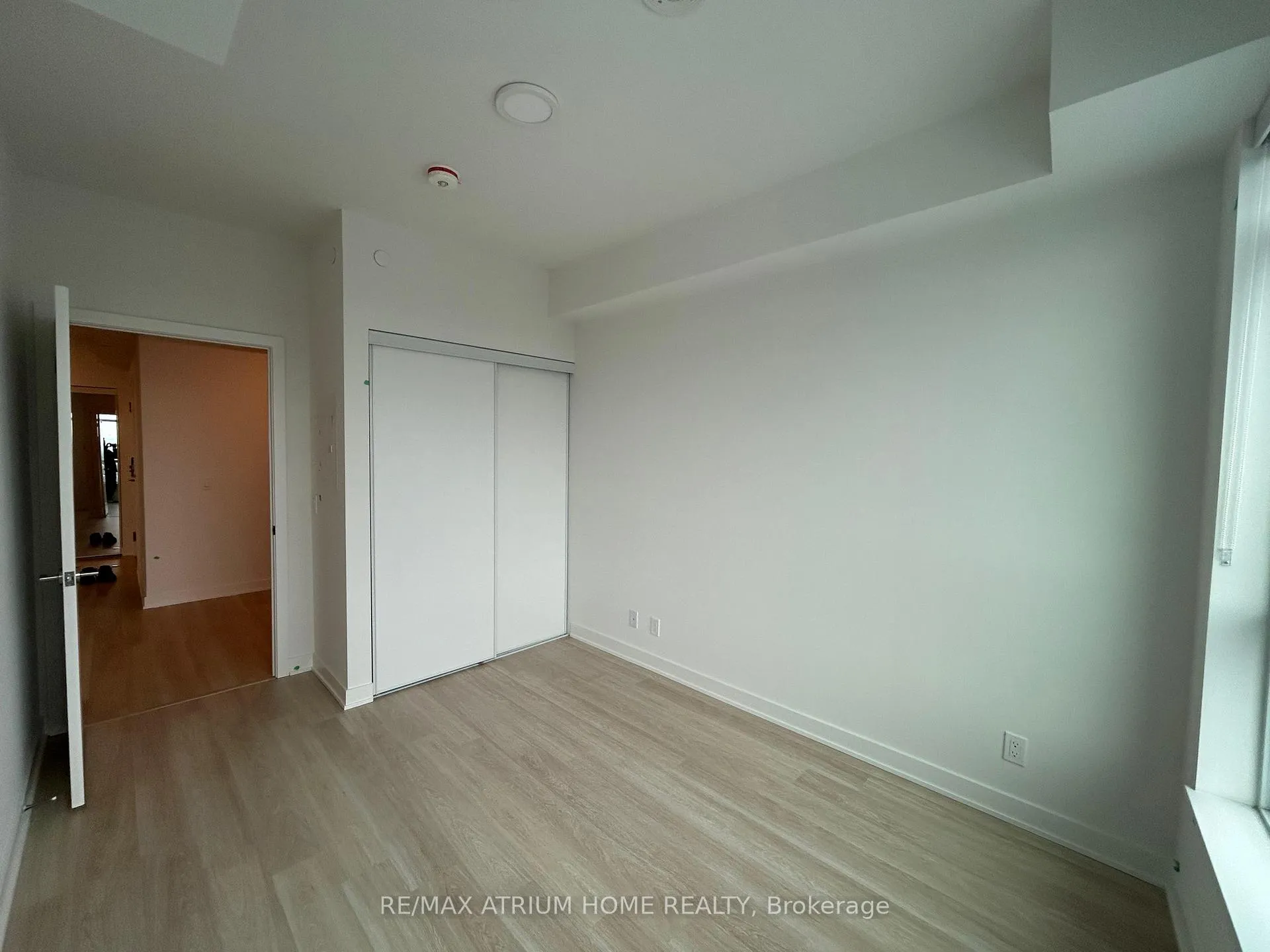 Photo 3 of Unit 1611, 30 Upper Mall Way, Vaughan, Brownridge — HOMEH