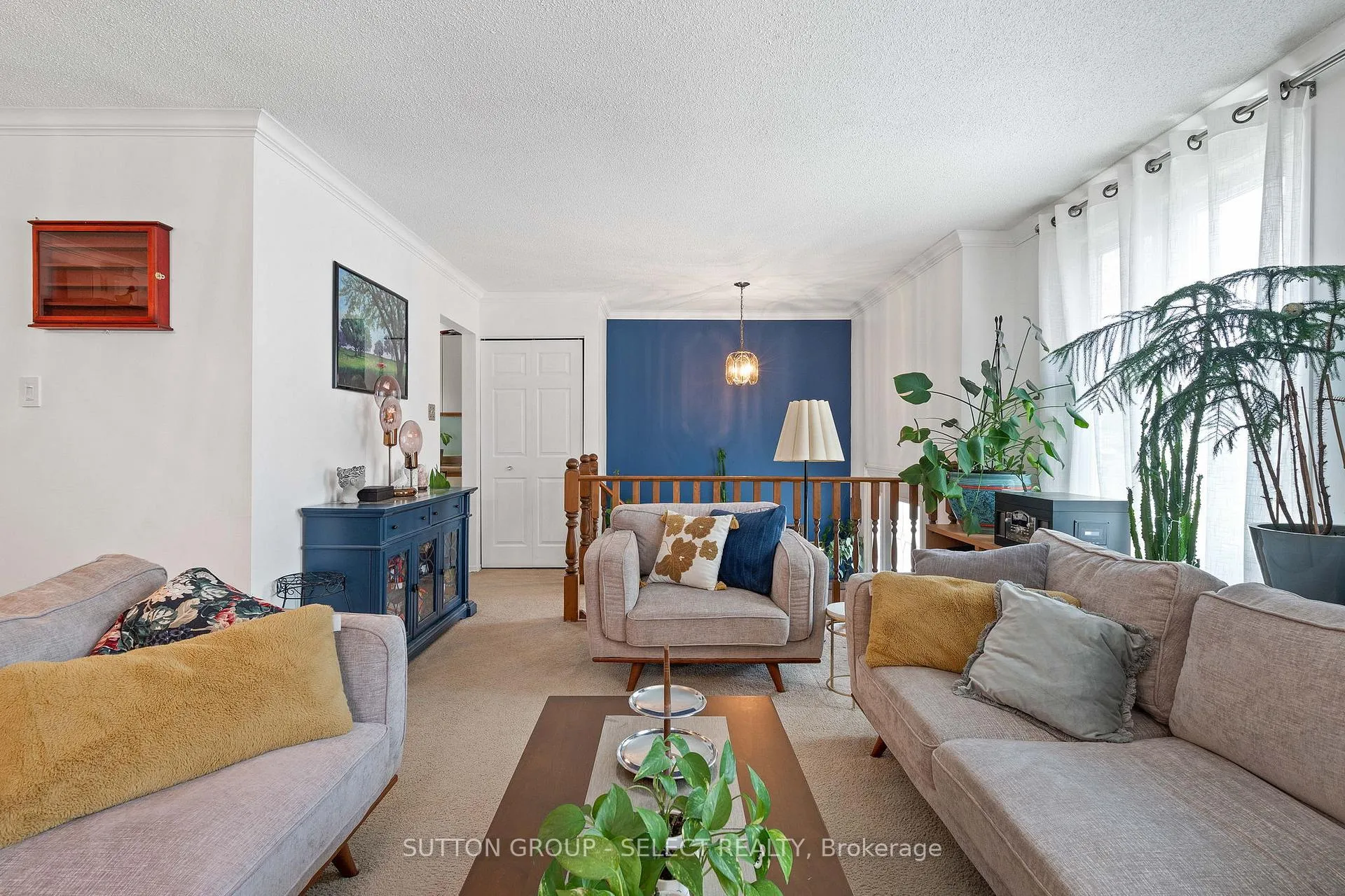 Photo 7 of 72 Blanchard Crescent, London, North I — HOMEH