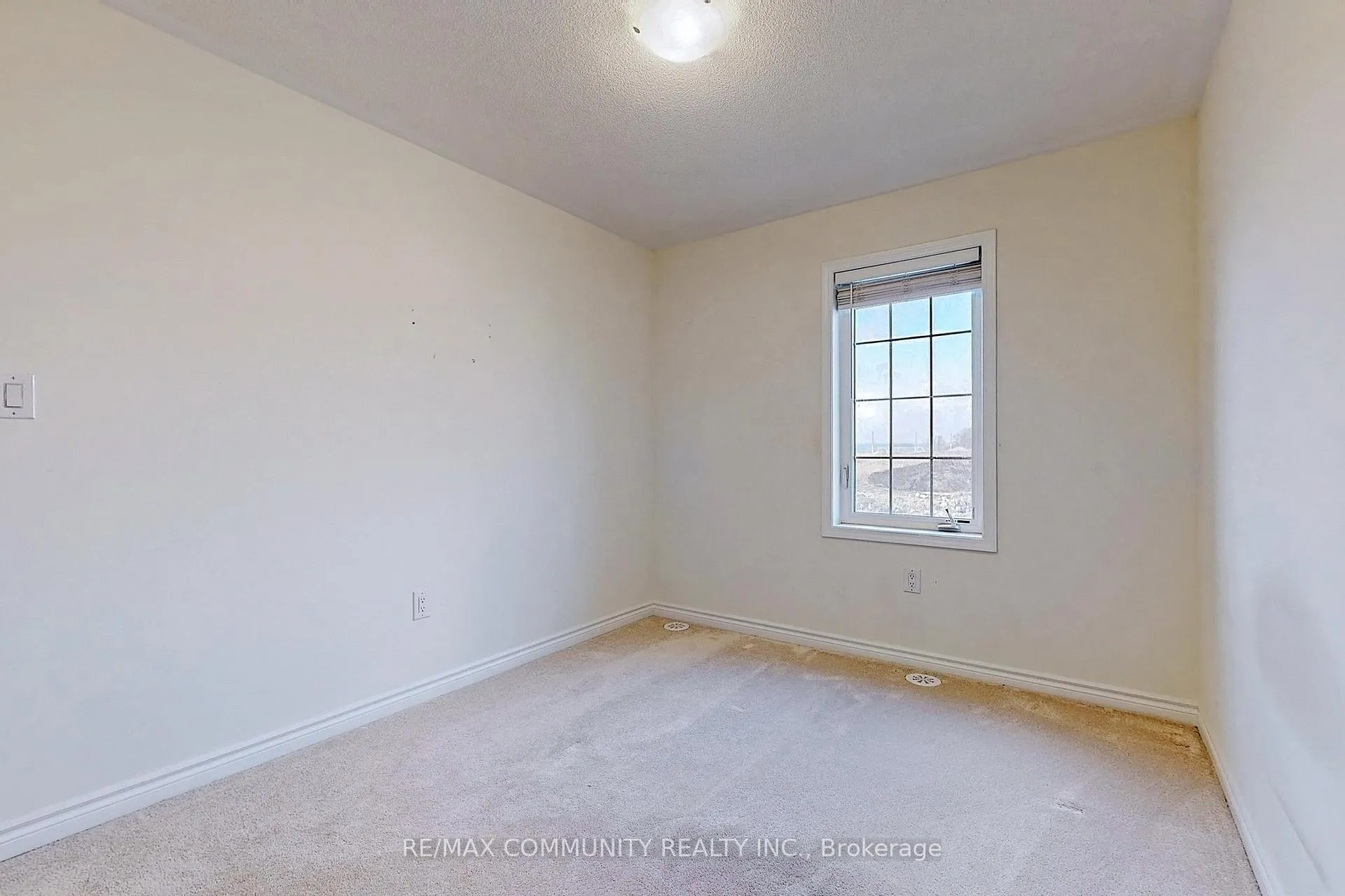 Photo 31 of 12 Fiesta Way, Whitby, Rural Whitby — HOMEH