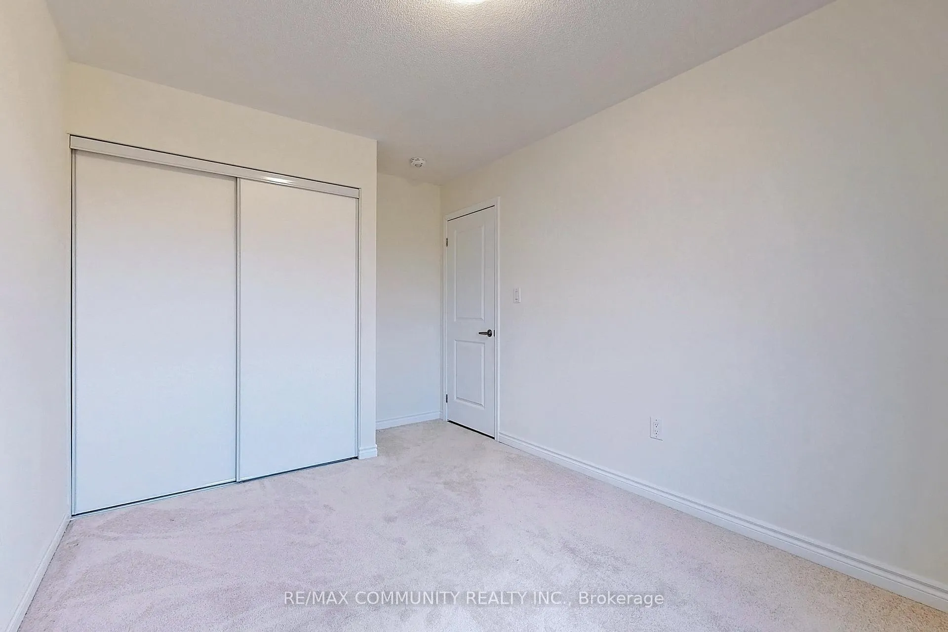 Photo 32 of 12 Fiesta Way, Whitby, Rural Whitby — HOMEH