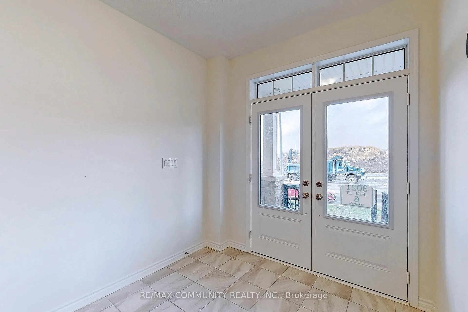Photo 41 of 12 Fiesta Way, Whitby, Rural Whitby — HOMEH