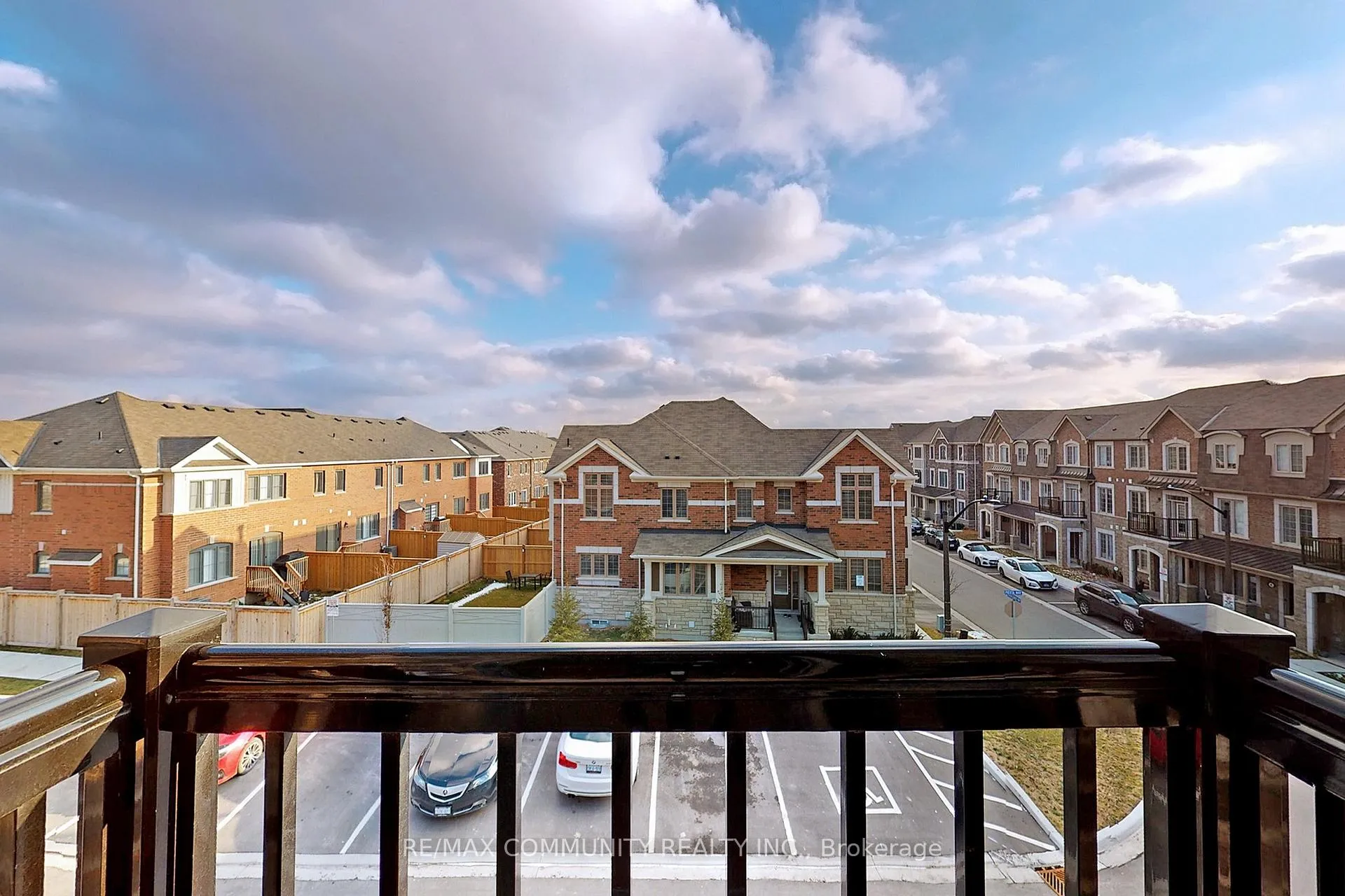 Photo 48 of 12 Fiesta Way, Whitby, Rural Whitby — HOMEH
