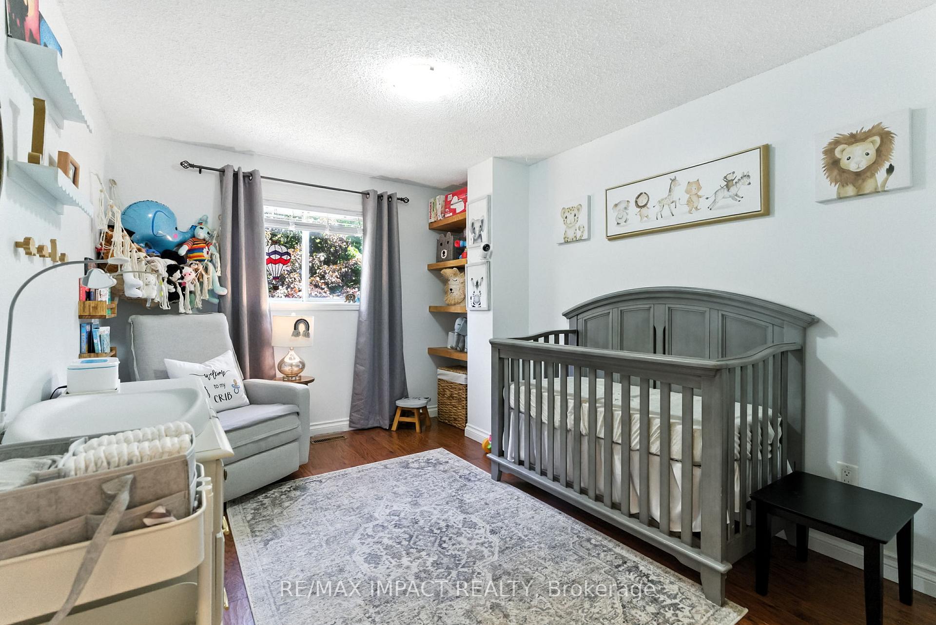 Photo 2 of 9 Granville Drive, Clarington, Courtice — HOMEH
