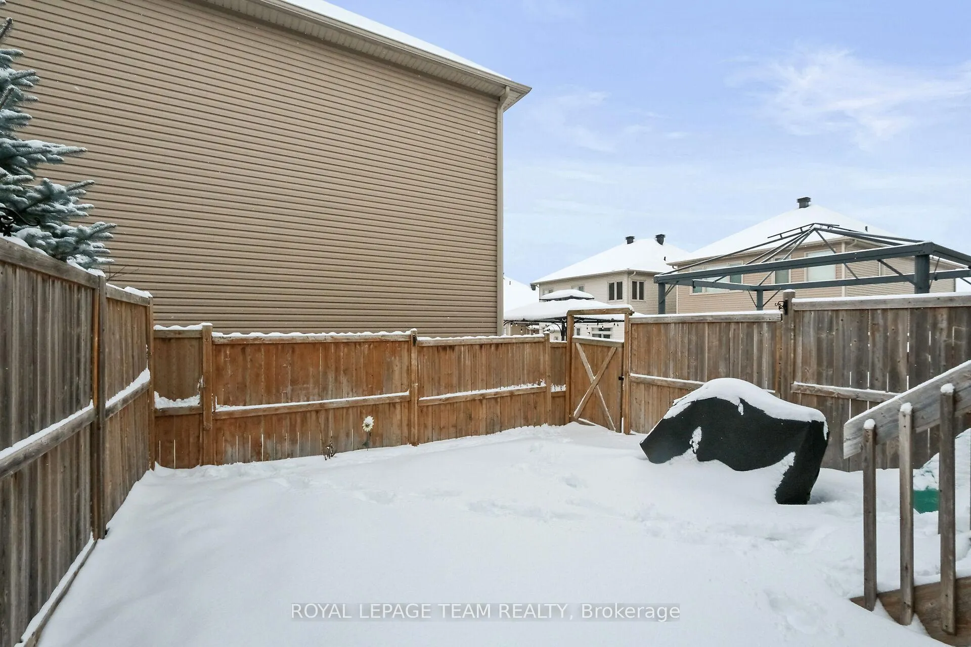 Photo 40 of 211 Butterfly Walk, Ottawa, Mer Bleue/Bradley Estates/Anderson Park — HOMEH