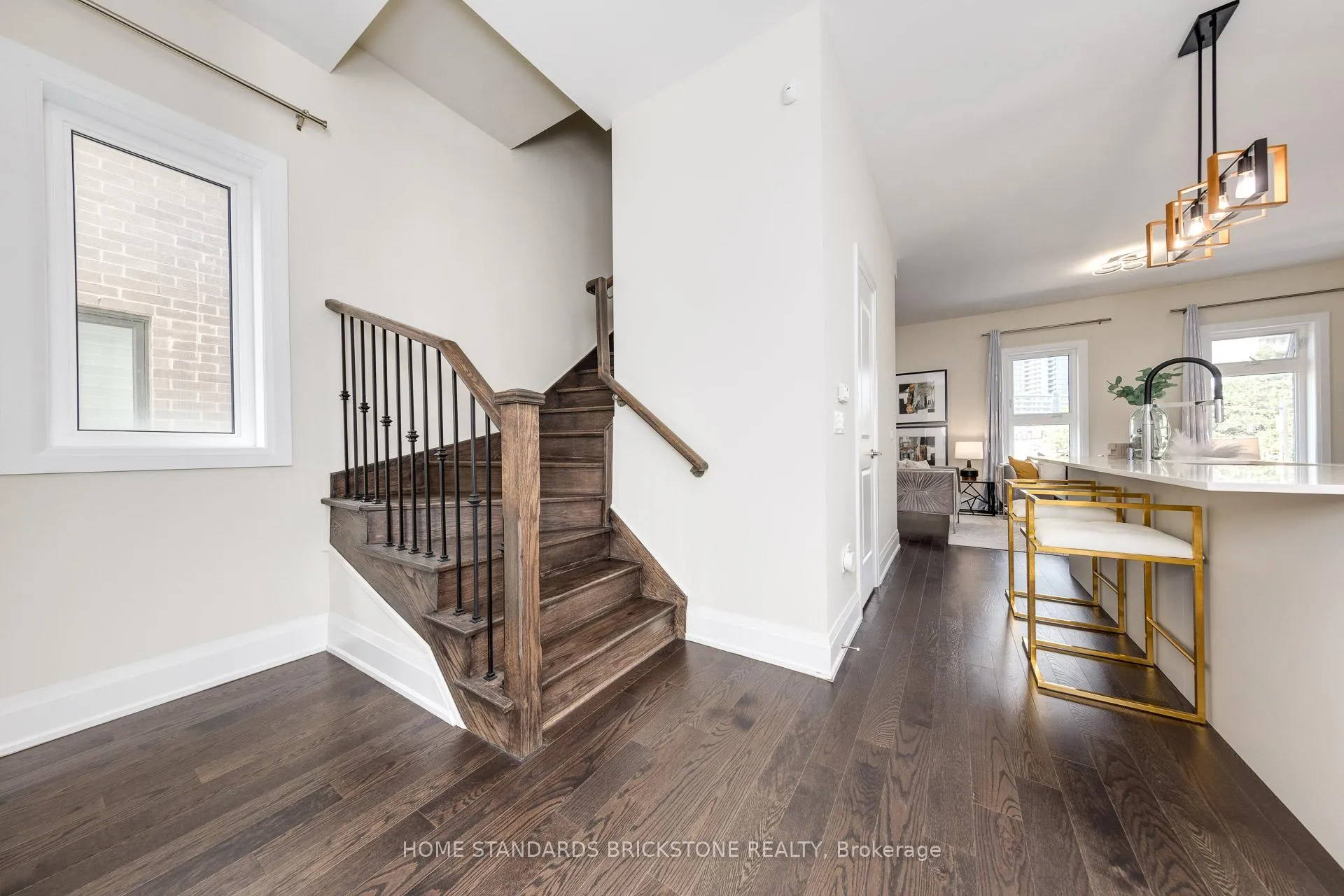 Photo 18 of 5 Smallwood Circle, Vaughan, Brownridge — HOMEH