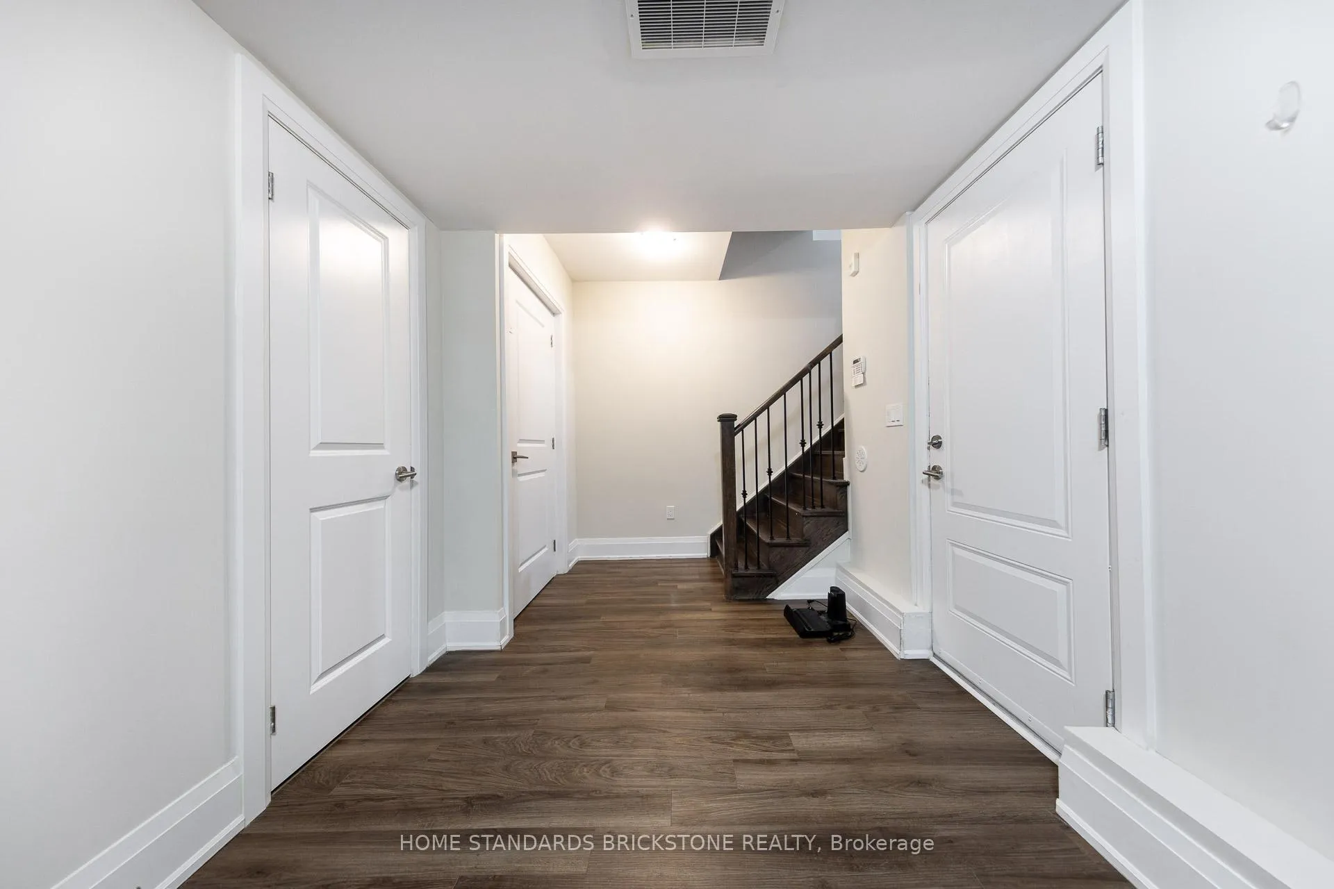 Photo 36 of 5 Smallwood Circle, Vaughan, Brownridge — HOMEH