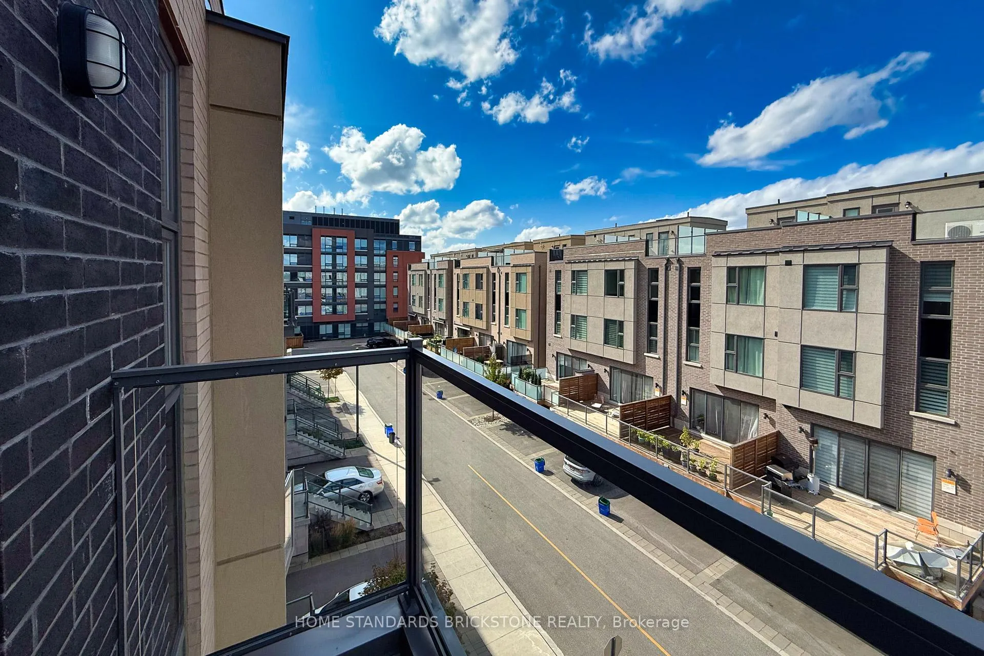 Photo 39 of 5 Smallwood Circle, Vaughan, Brownridge — HOMEH