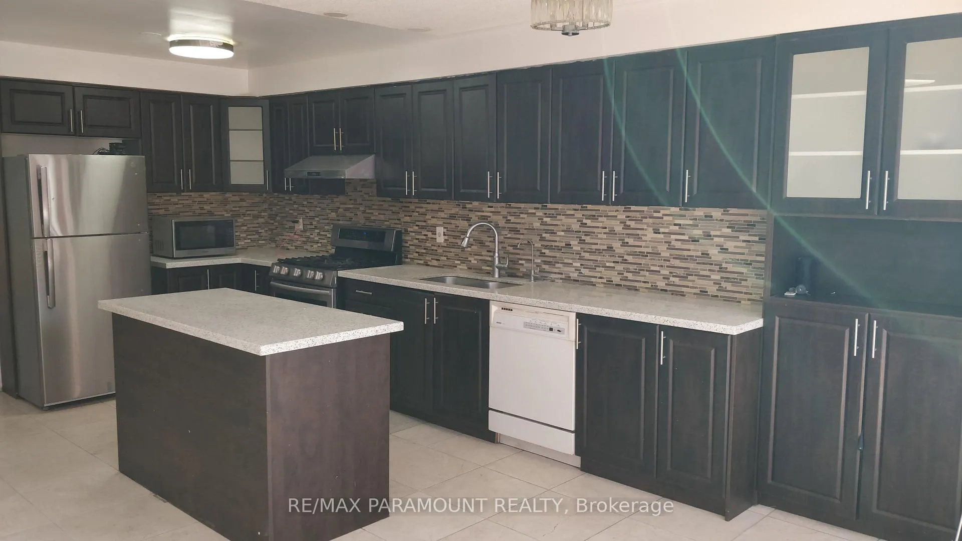 Photo 3 of Unit Upper, 114 Cordgrass Crescent, Brampton, Sandringham-Wellington — HOMEH