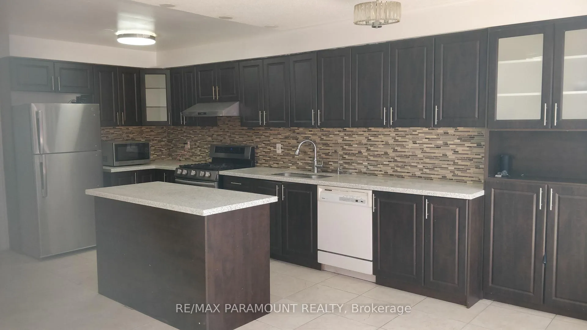 Photo 4 of Unit Upper, 114 Cordgrass Crescent, Brampton, Sandringham-Wellington — HOMEH