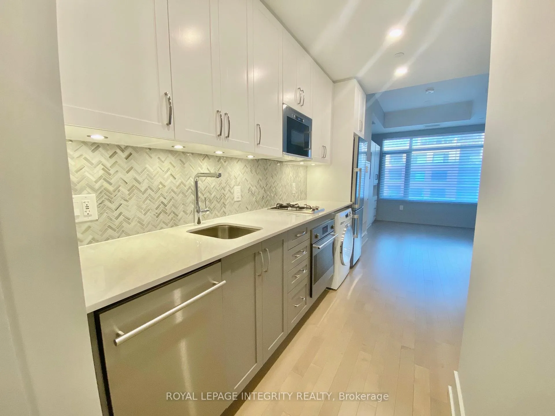Photo 4 of Unit 315, 60 Springhurst Avenue, Ottawa, Ottawa East — HOMEH