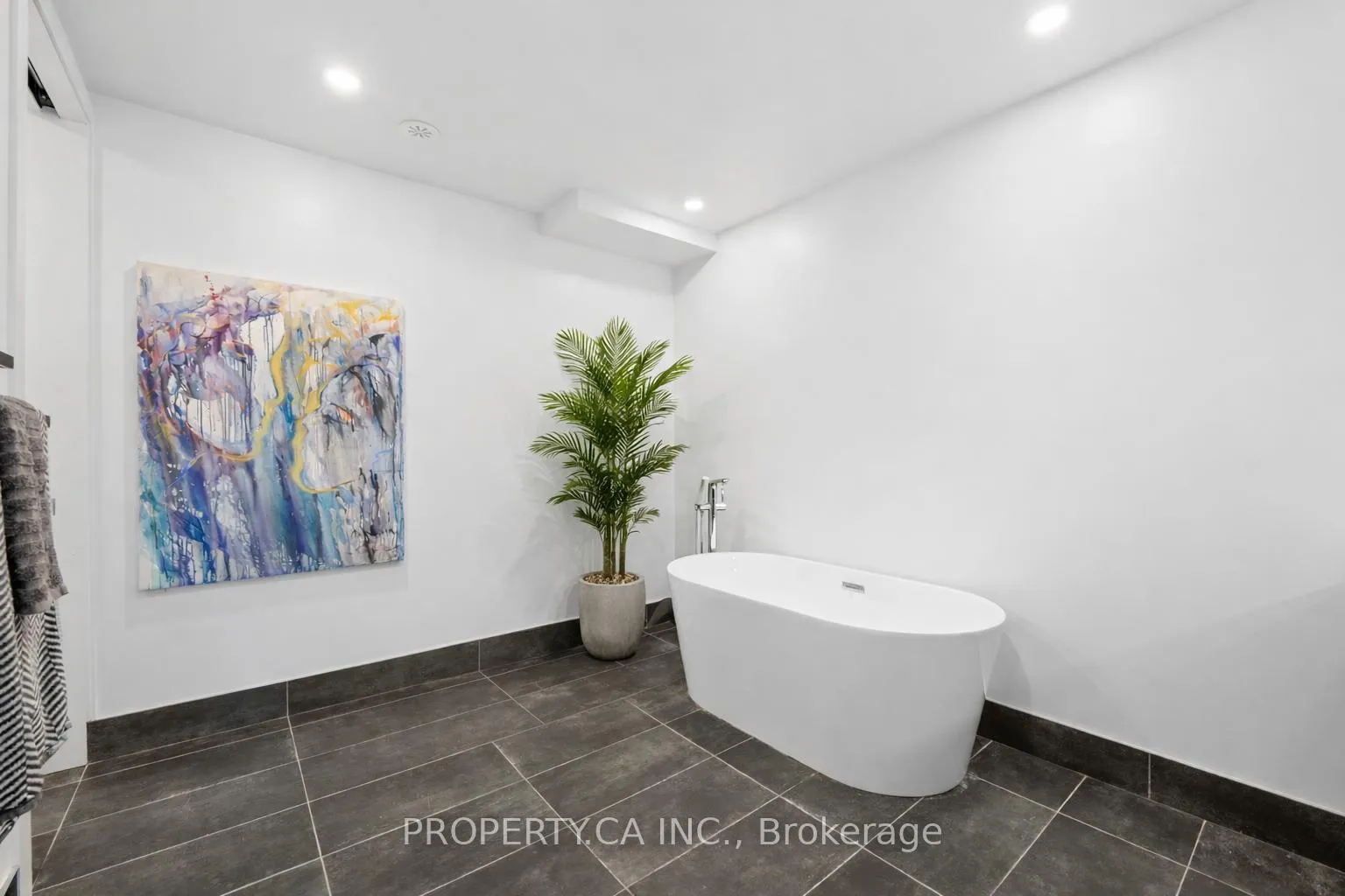 Photo 27 of Unit Th08, 1331 Queen Street E, Toronto, South Riverdale — HOMEH
