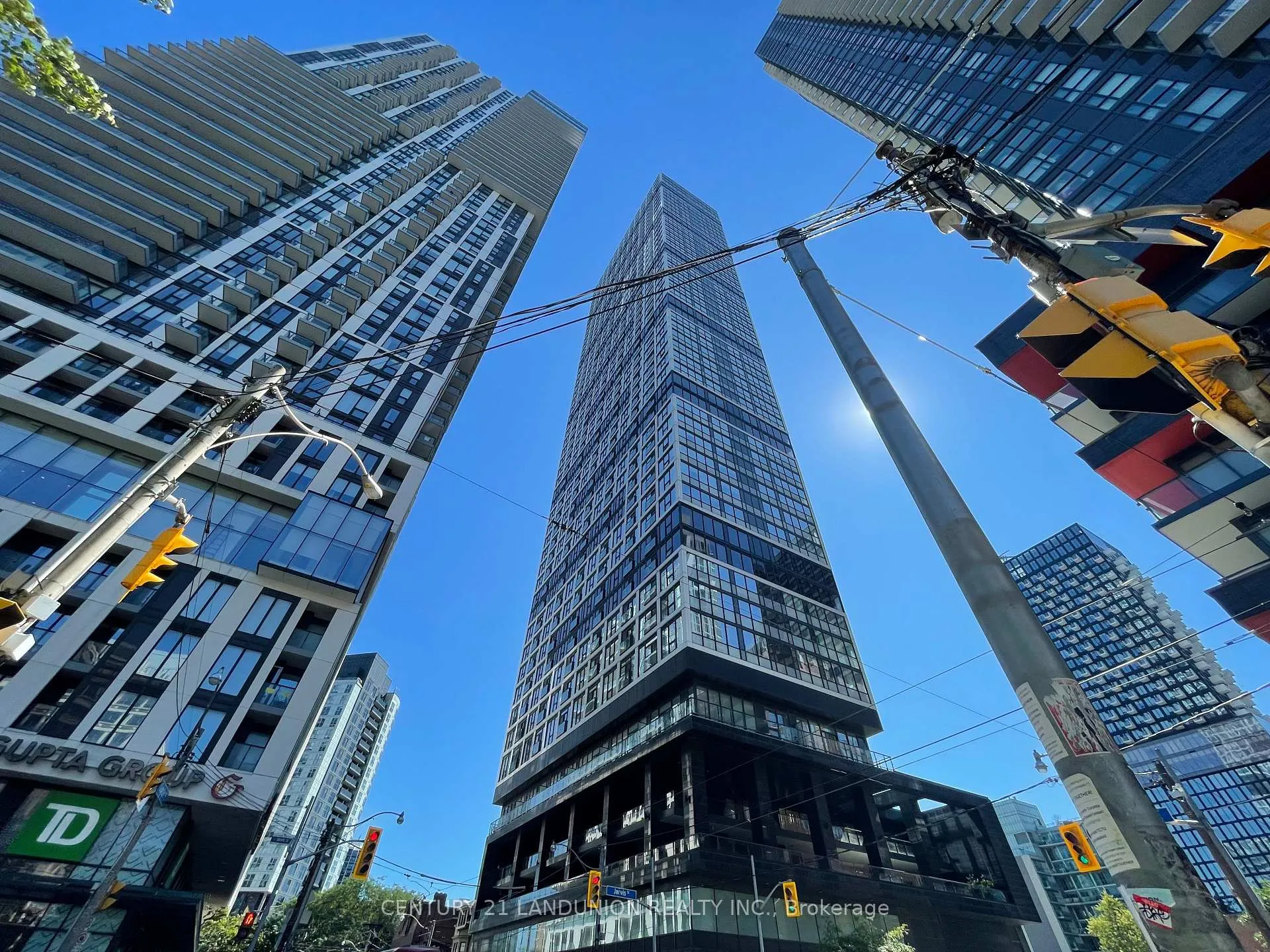 Front of Unit 2905, 181 Dundas Street E