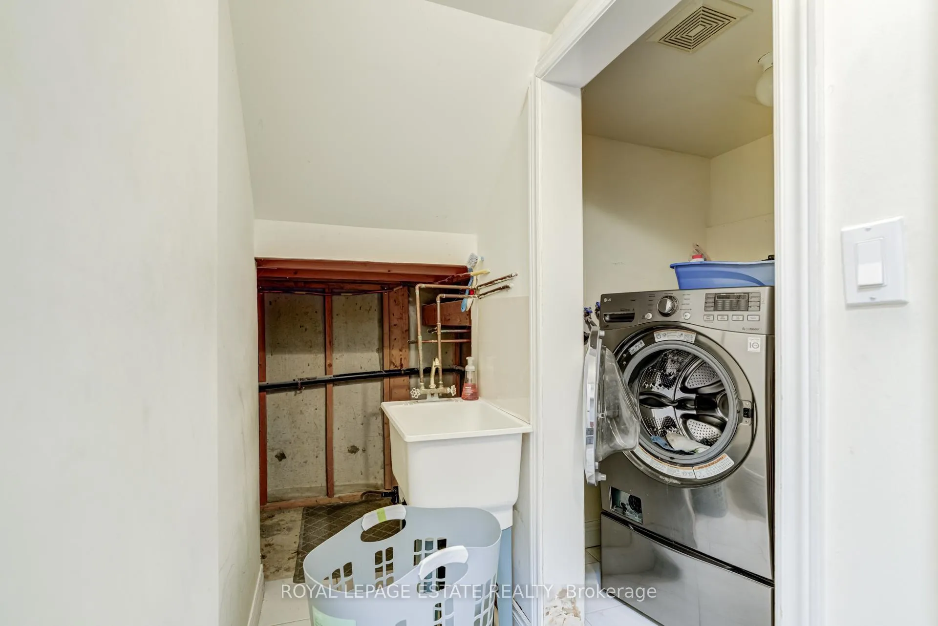 Photo 47 of 59 Halsey Avenue, Toronto, O'Connor-Parkview — HOMEH