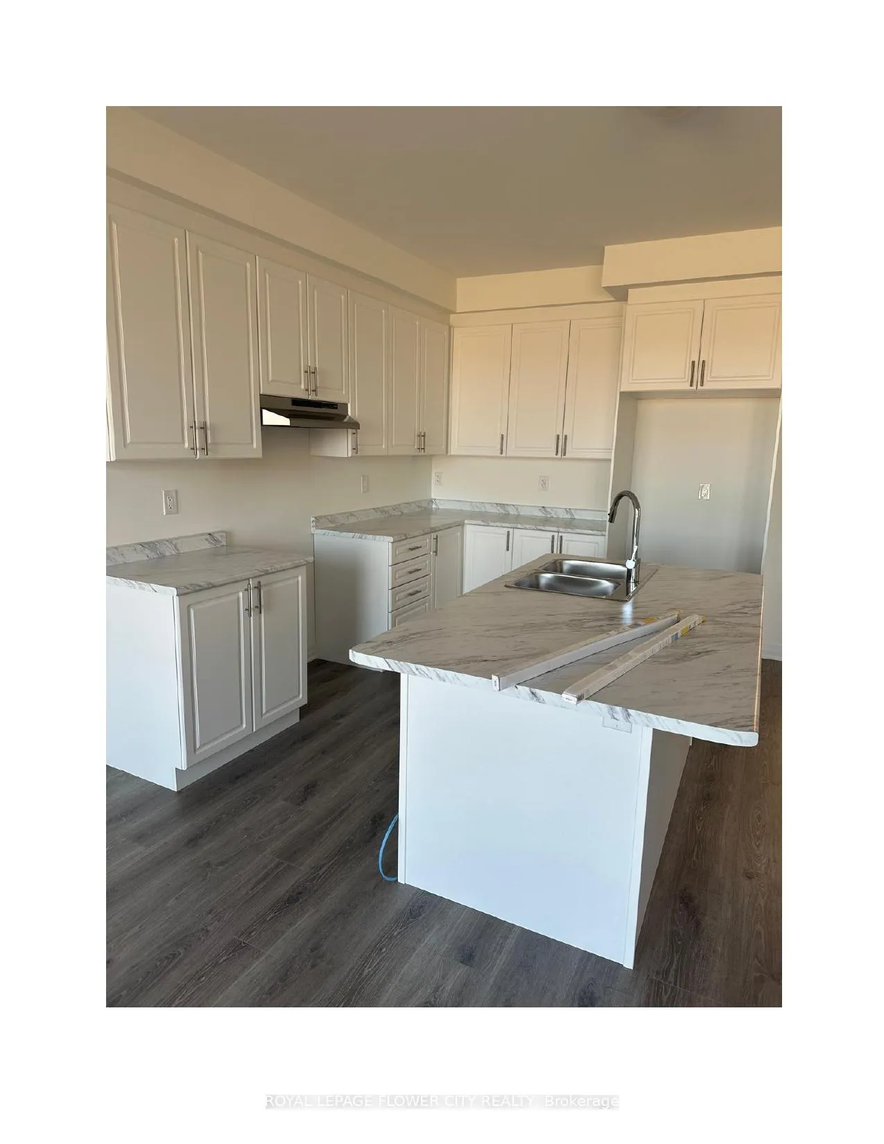 Photo 8 of Unit 5, 5 Sagewood Avenue, Barrie, Rural Barrie Southeast — HOMEH
