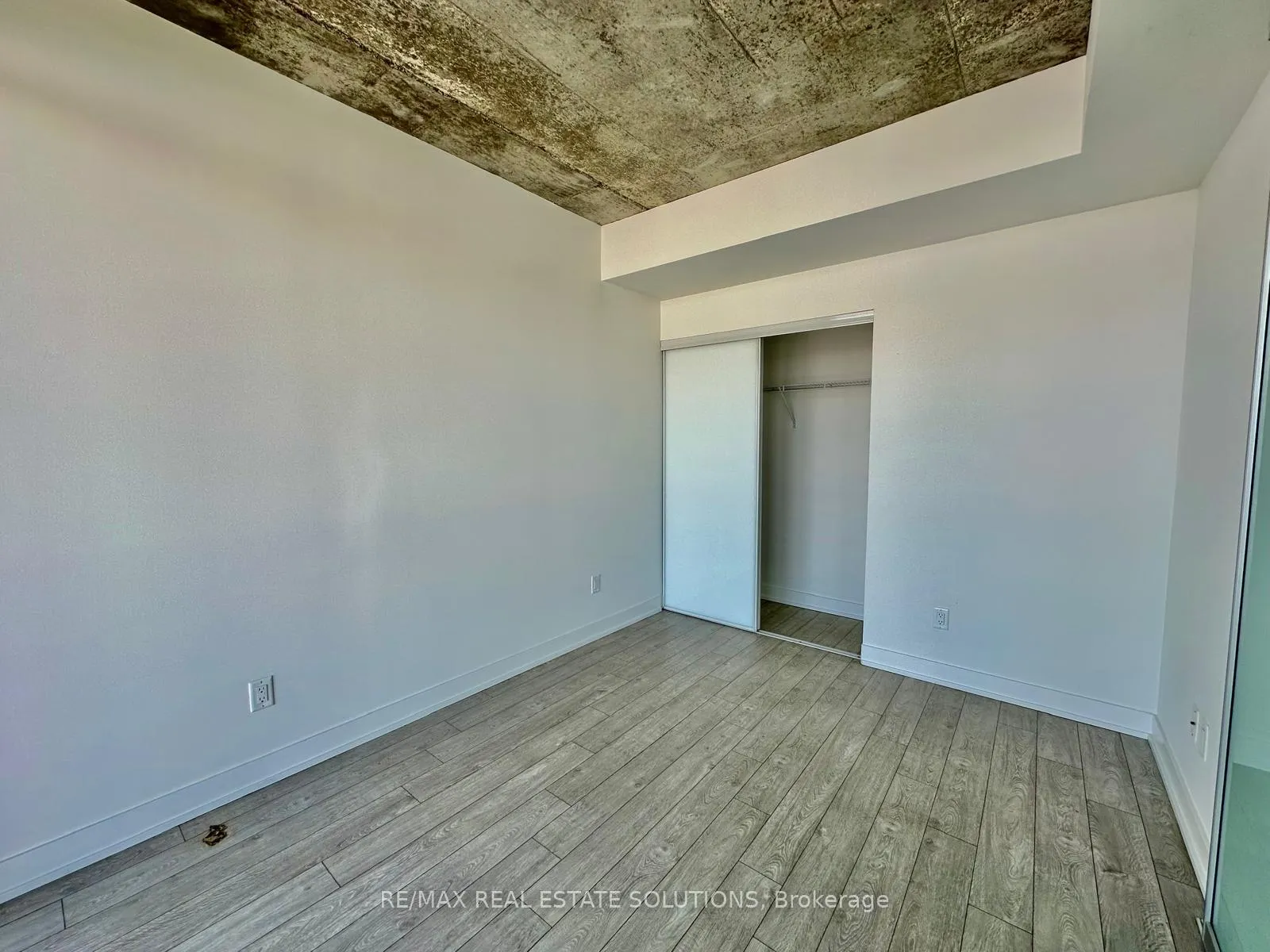 Photo 6 of Unit 1703, 15 Baseball Place, Toronto, South Riverdale — HOMEH