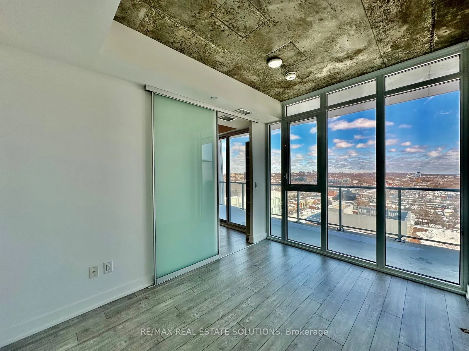 Photo 9 of Unit 1703, 15 Baseball Place, Toronto, South Riverdale — HOMEH