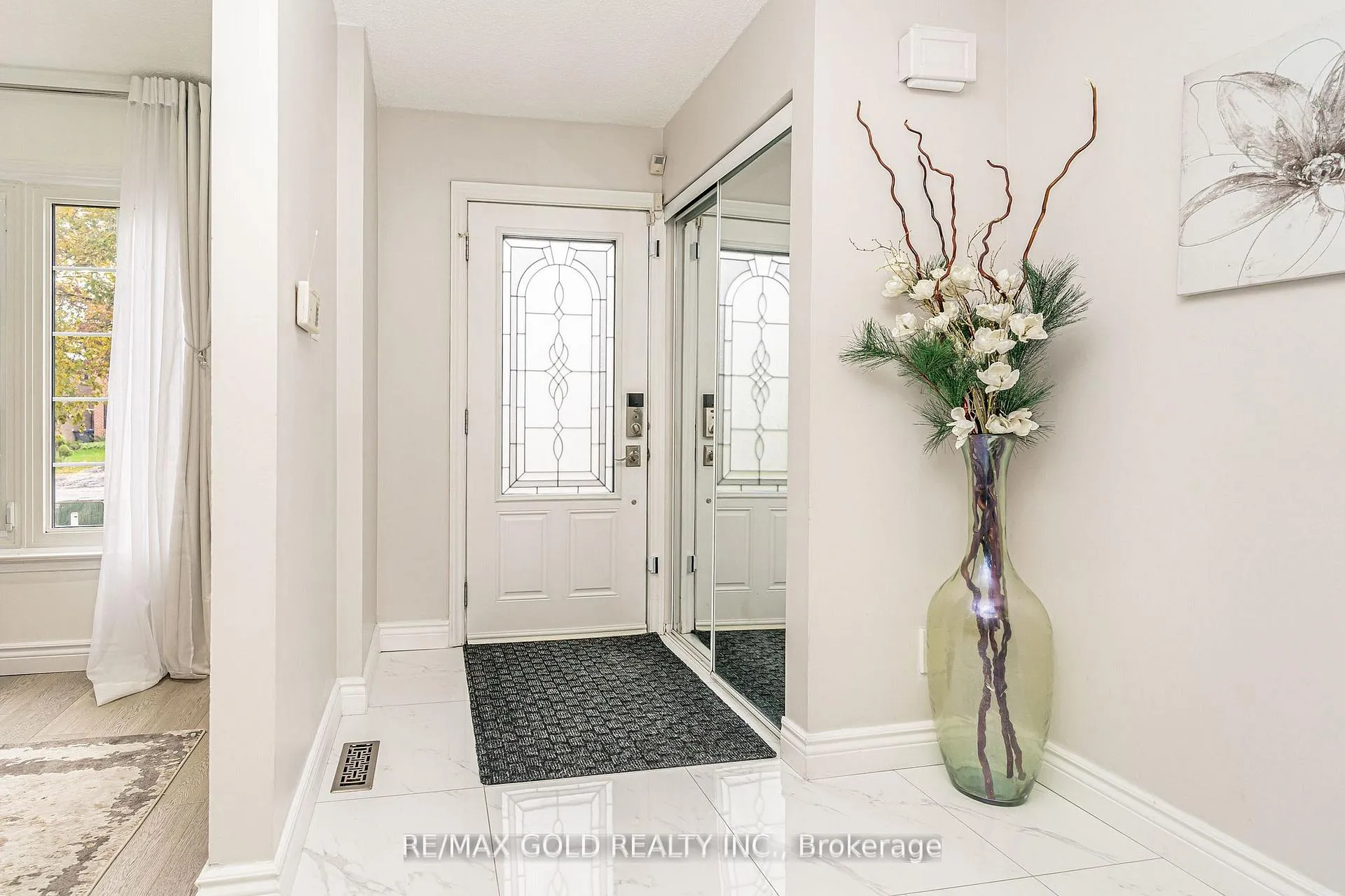 Photo 5 of 29 Nickel Crescent, Brampton, Westgate — HOMEH