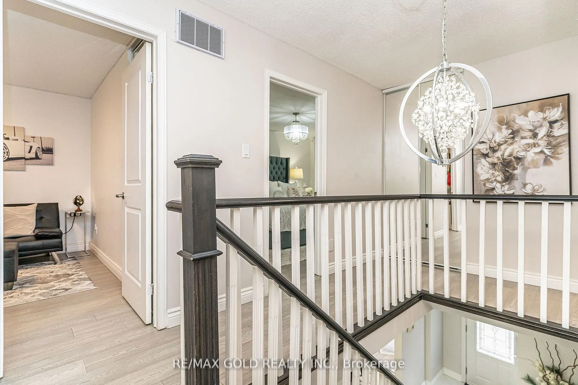 Photo 21 of 29 Nickel Crescent, Brampton, Westgate — HOMEH
