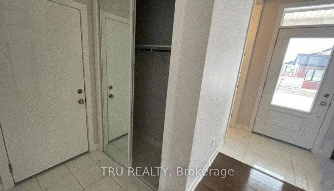 Photo 5 of 353 Appalachian Circle E, Ottawa, Barrhaven - Half Moon Bay — HOMEH
