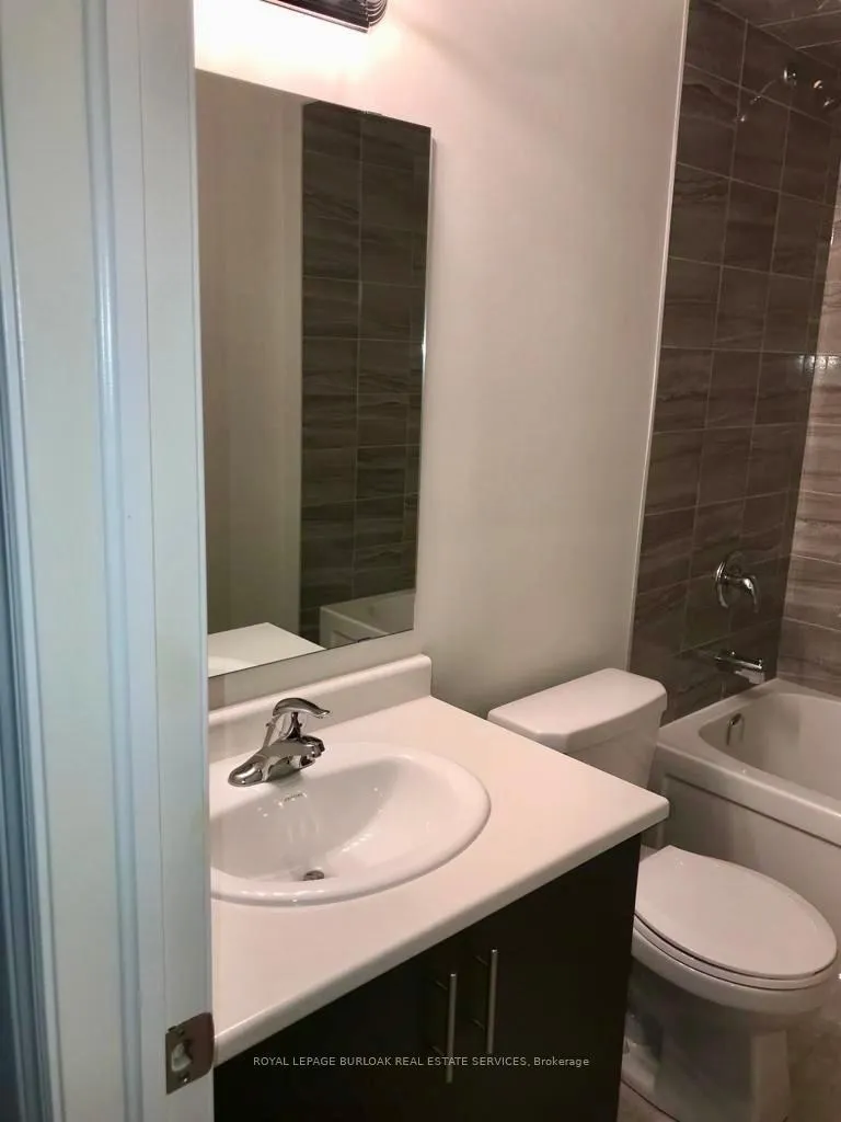 Photo 18 of Unit 36, 40 Zinfandel Drive, Hamilton, Winona — HOMEH