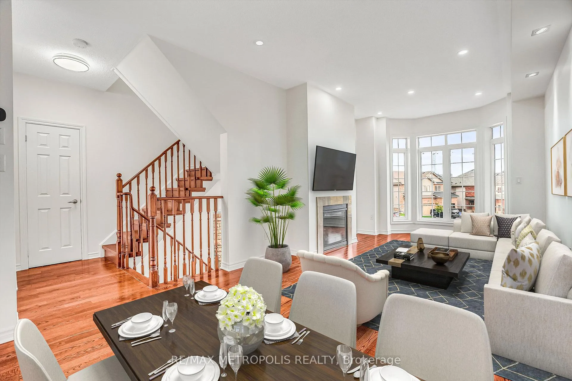 Photo 2 of 43 Horton Street, Ajax, Central East — HOMEH