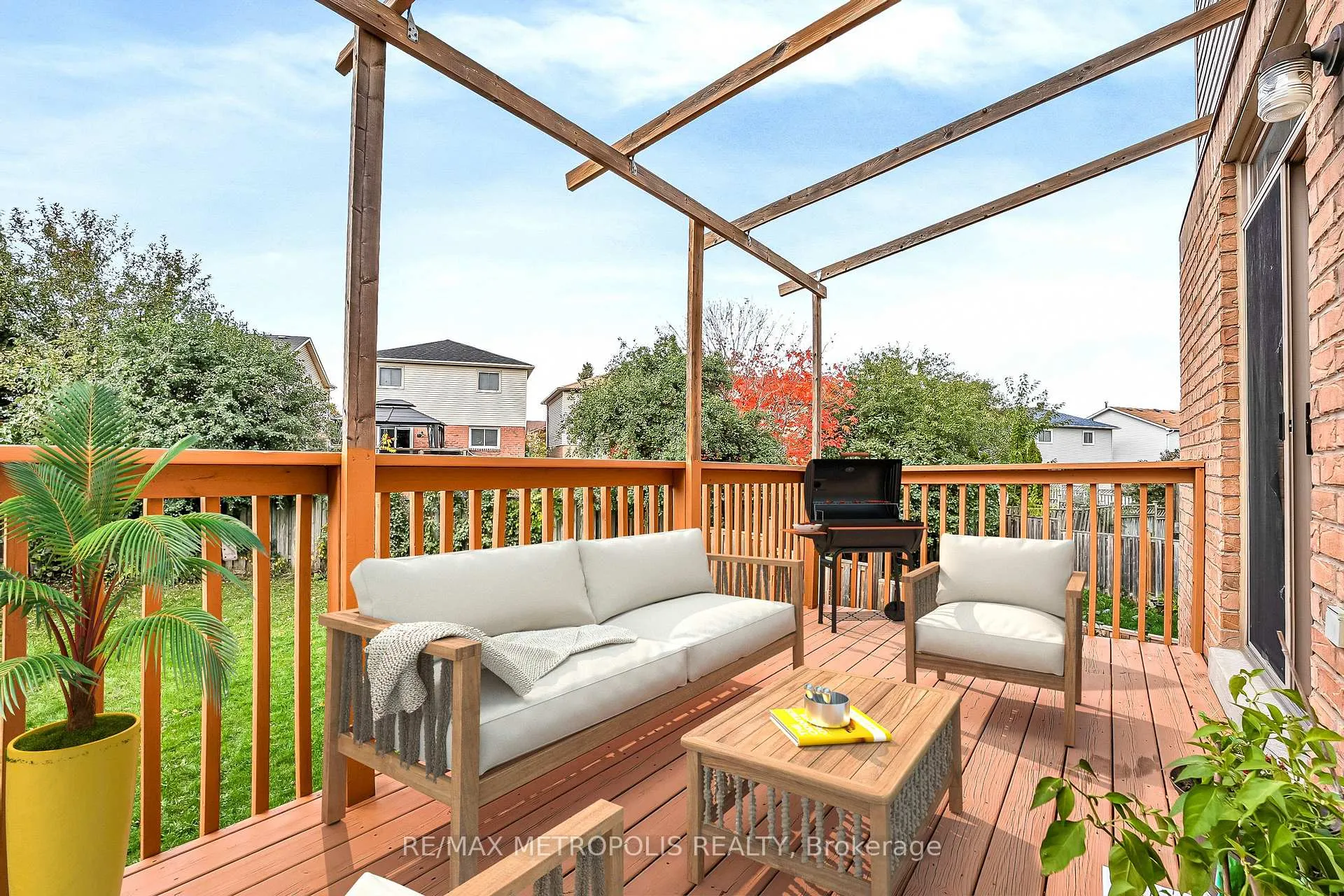 Photo 18 of 43 Horton Street, Ajax, Central East — HOMEH