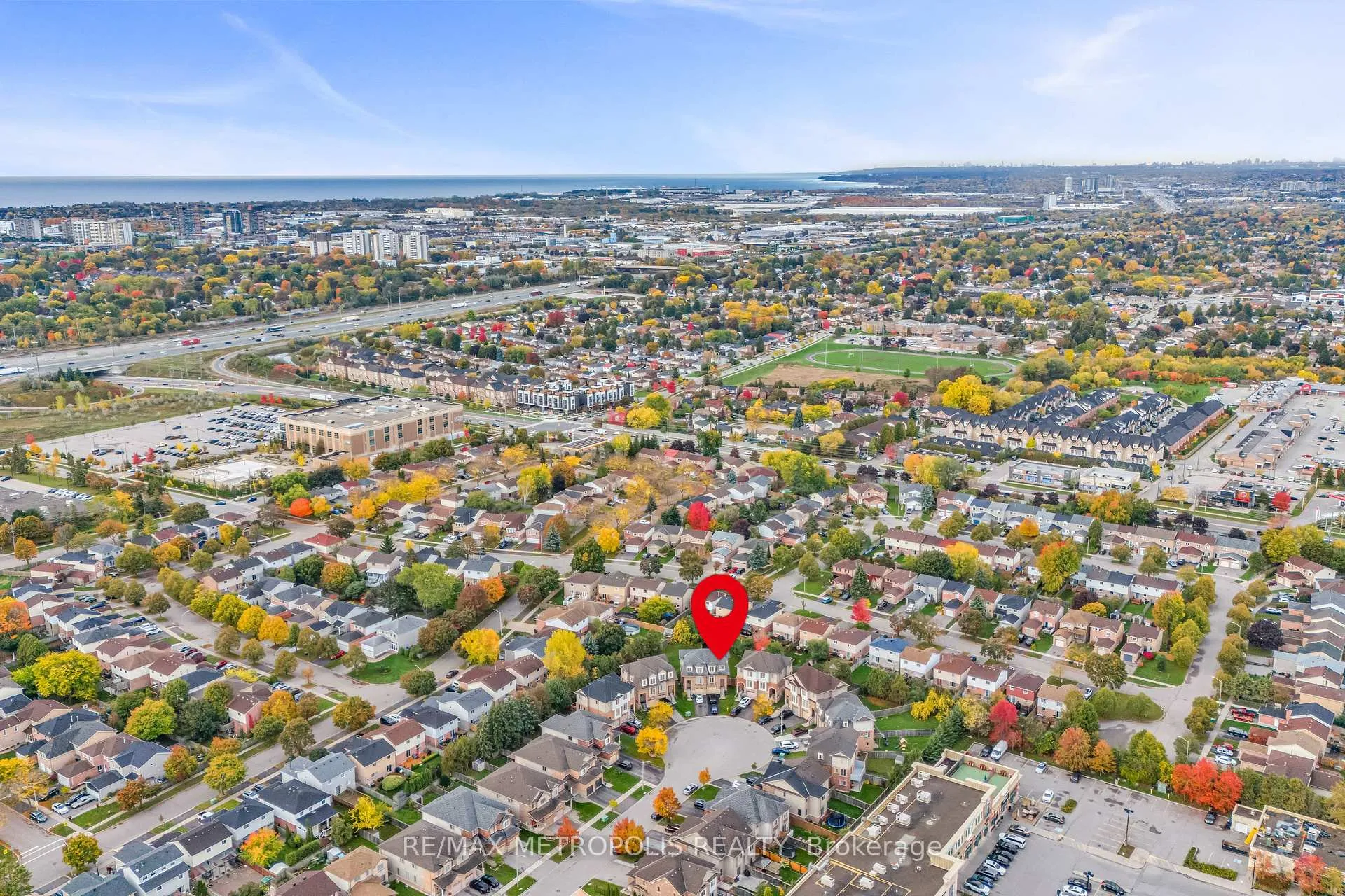 Photo 40 of 43 Horton Street, Ajax, Central East — HOMEH