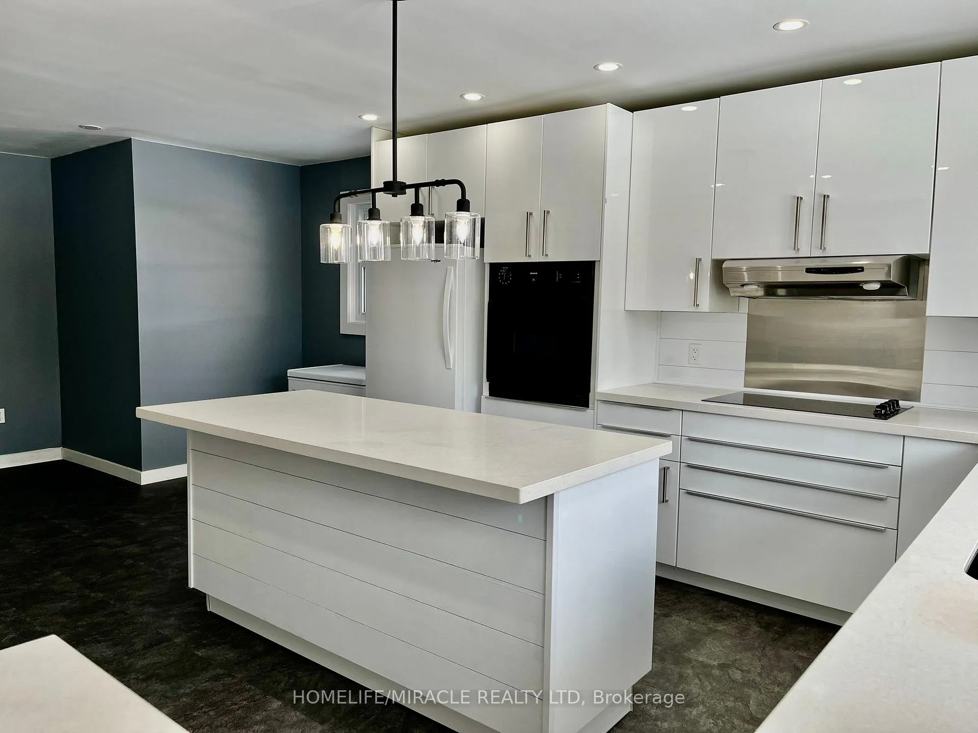 Photo 1 of 312 Grantham Avenue, St. Catharines, Carlton/Bunting — HOMEH