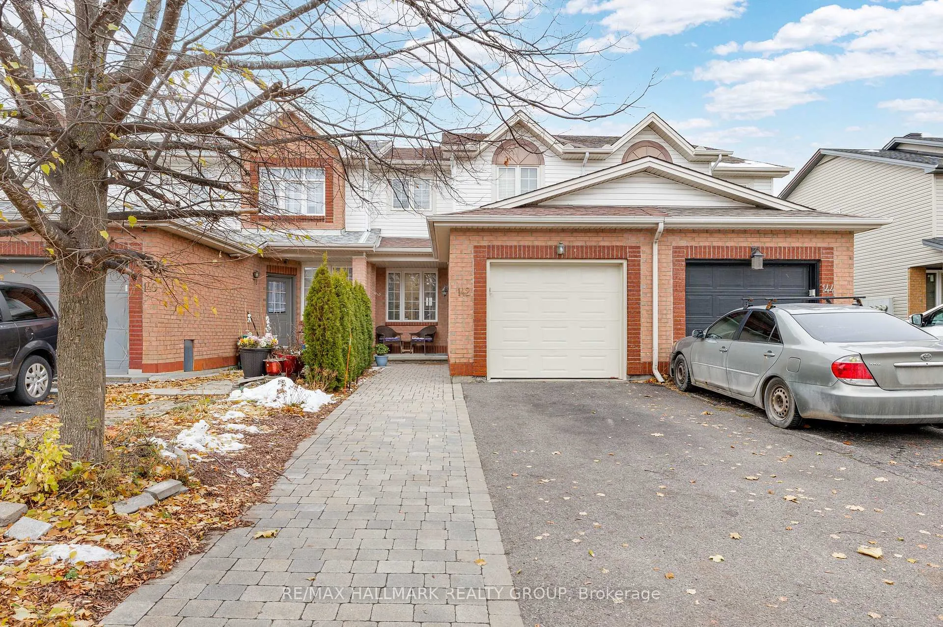 Photo 1 of 142 Inverkip Avenue, Ottawa, Hunt Club Park/Greenboro — HOMEH