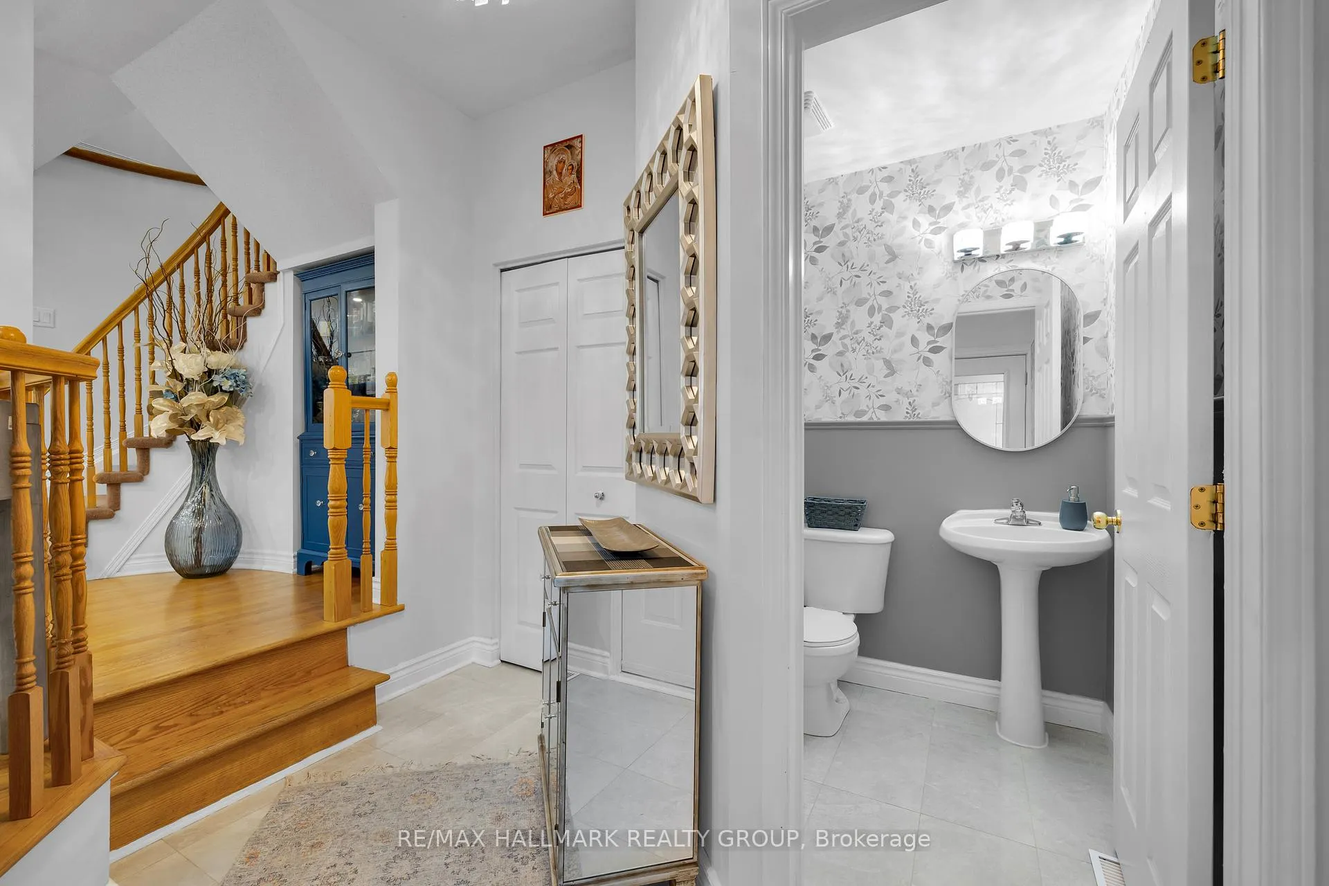 Photo 5 of 142 Inverkip Avenue, Ottawa, Hunt Club Park/Greenboro — HOMEH