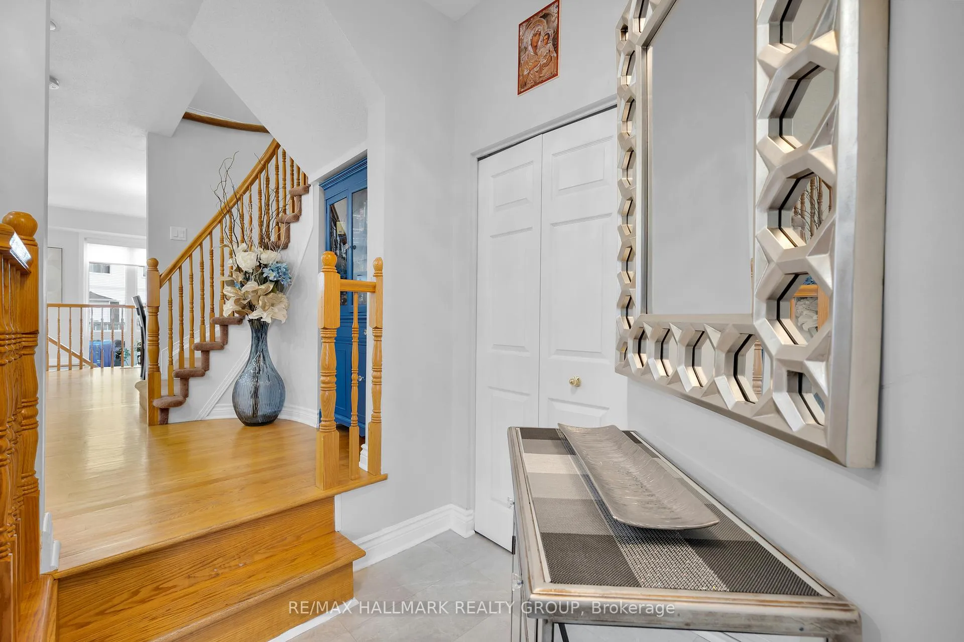 Photo 7 of 142 Inverkip Avenue, Ottawa, Hunt Club Park/Greenboro — HOMEH