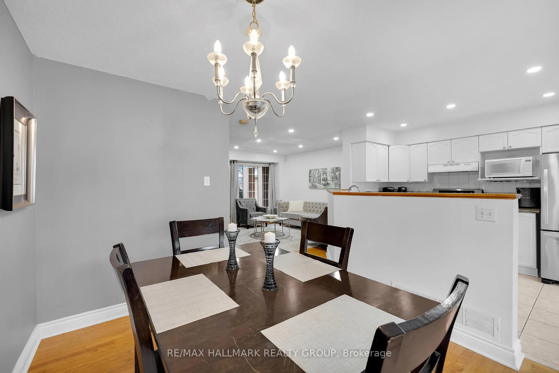 Photo 16 of 142 Inverkip Avenue, Ottawa, Hunt Club Park/Greenboro — HOMEH