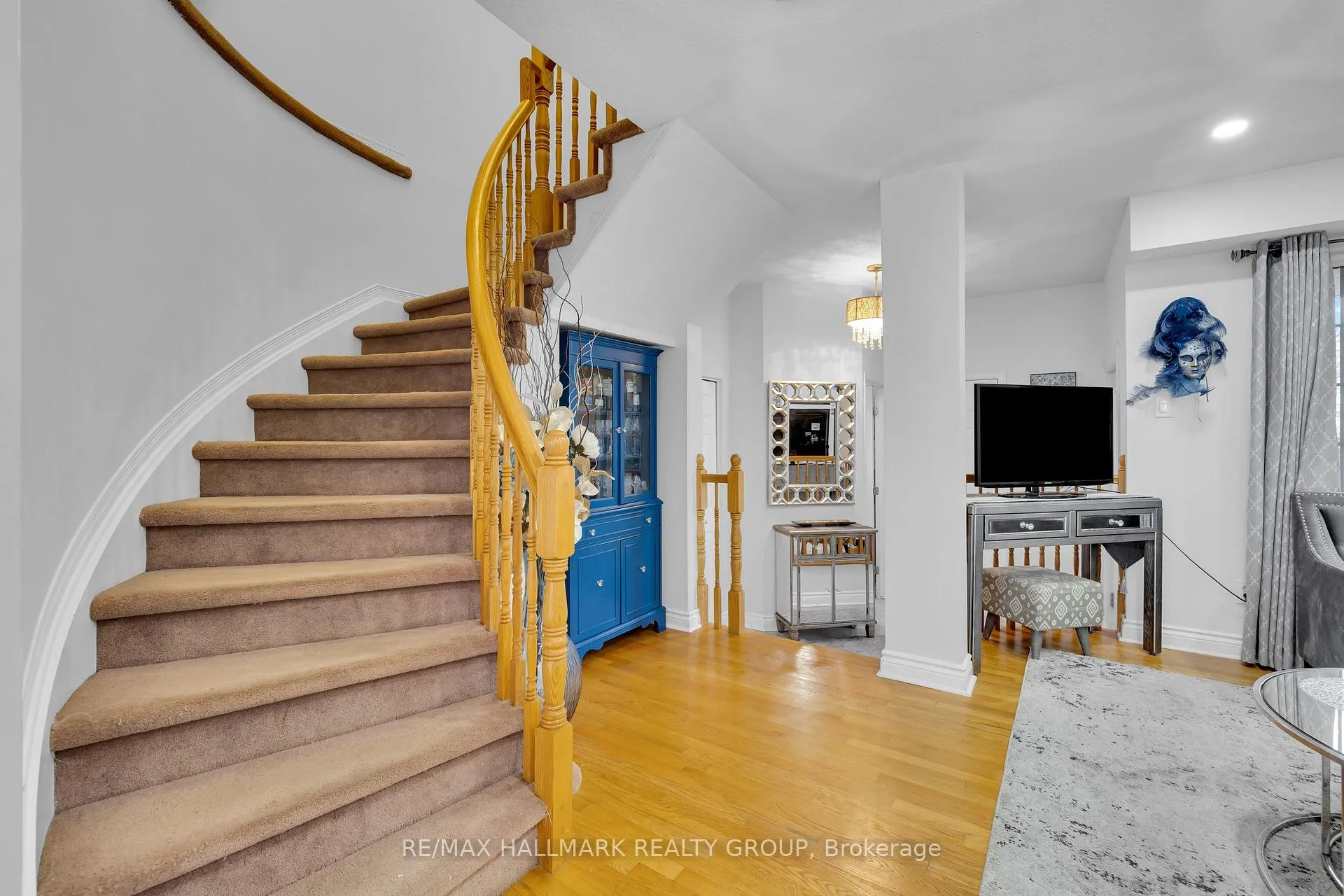 Photo 25 of 142 Inverkip Avenue, Ottawa, Hunt Club Park/Greenboro — HOMEH
