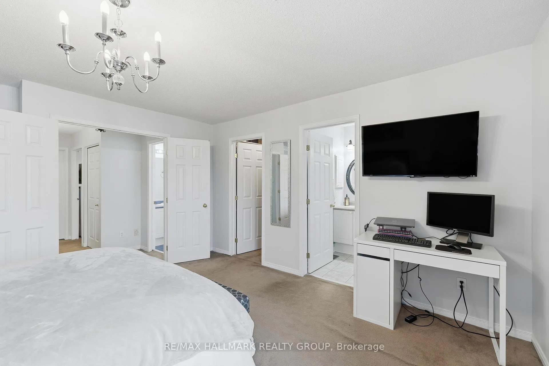 Photo 30 of 142 Inverkip Avenue, Ottawa, Hunt Club Park/Greenboro — HOMEH