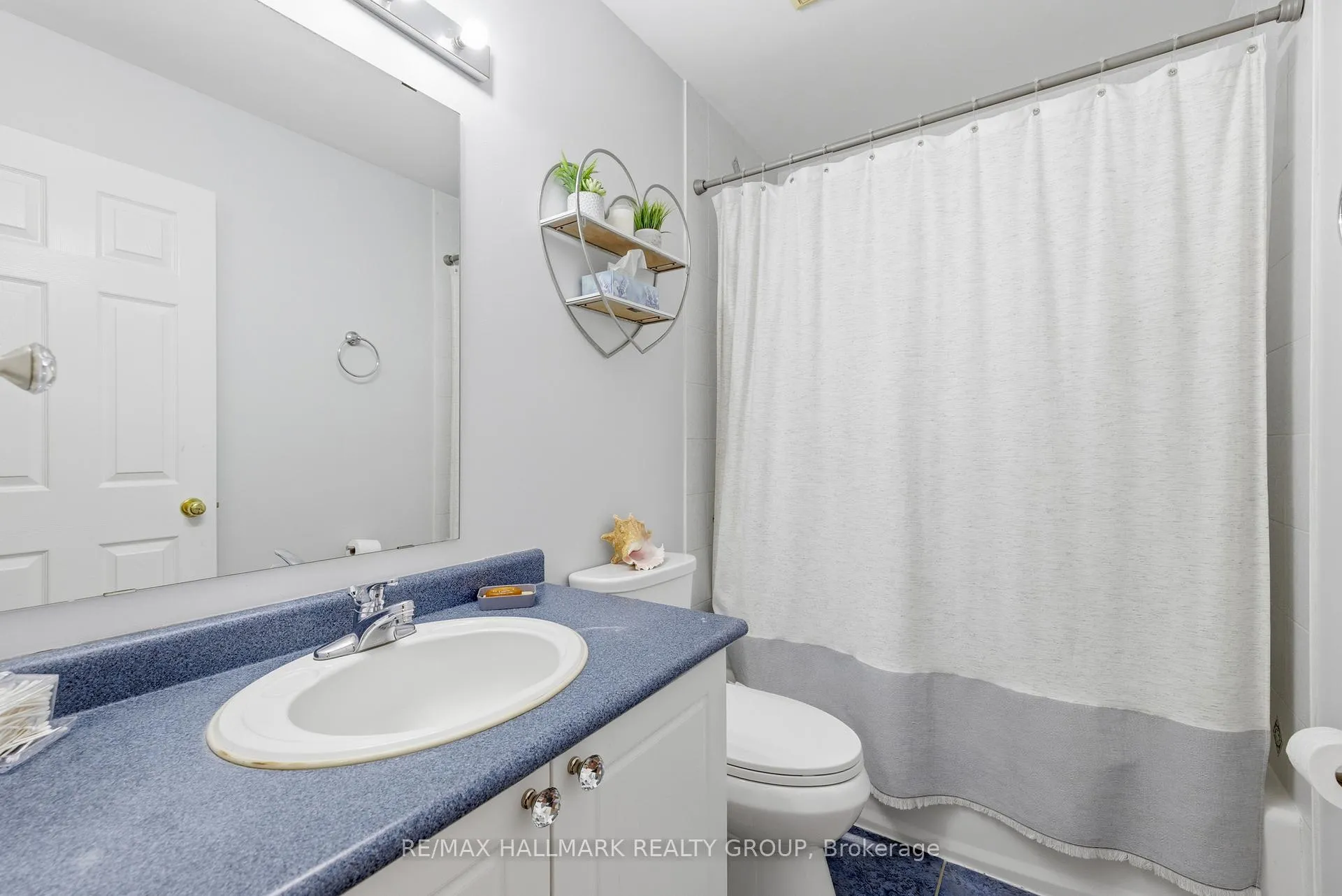 Photo 40 of 142 Inverkip Avenue, Ottawa, Hunt Club Park/Greenboro — HOMEH