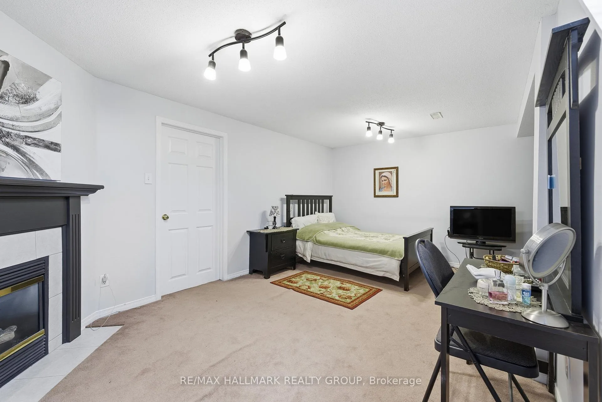 Photo 42 of 142 Inverkip Avenue, Ottawa, Hunt Club Park/Greenboro — HOMEH