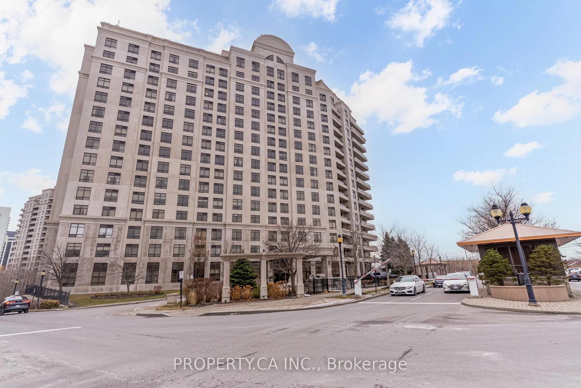 Photo 2 of Unit 1101, 9235 Jane Street, Vaughan, Maple — HOMEH